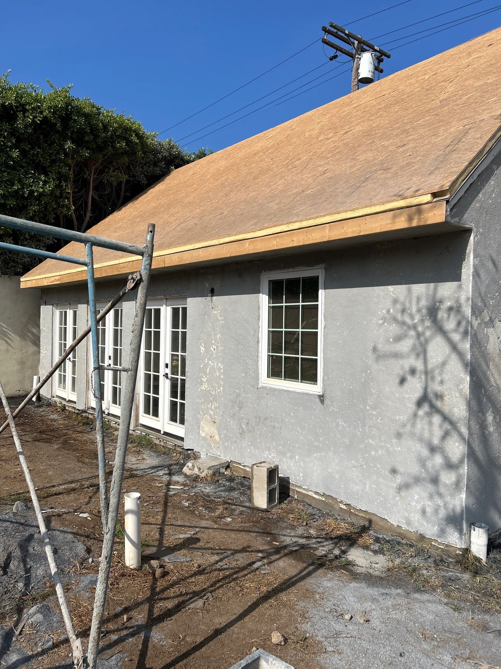 Stucco Dustless Sandblasting In Los Angeles, CA by La Power Washing Inc