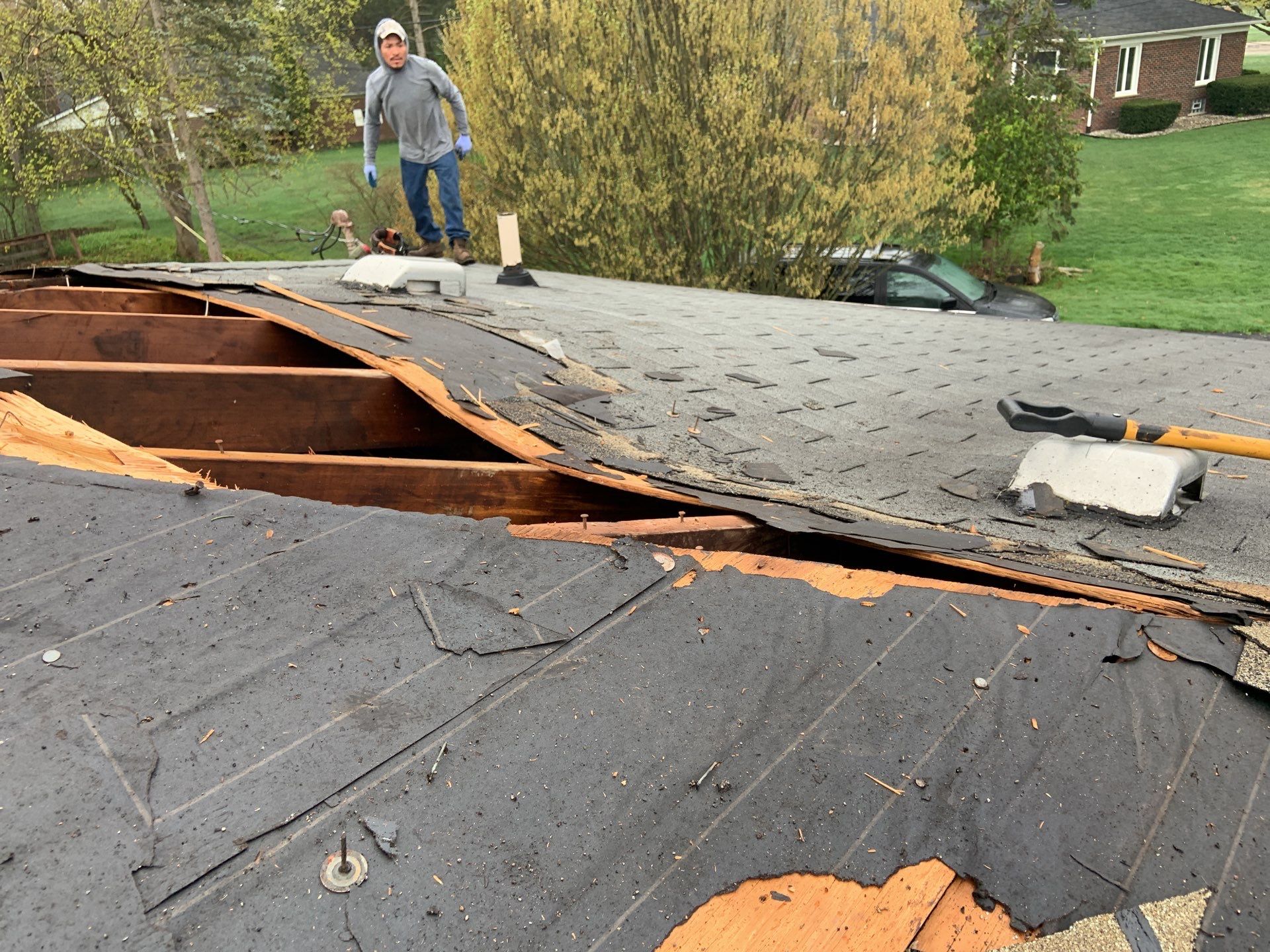 Roof Replacement using CertainTeed Landmark by 180 Contractors