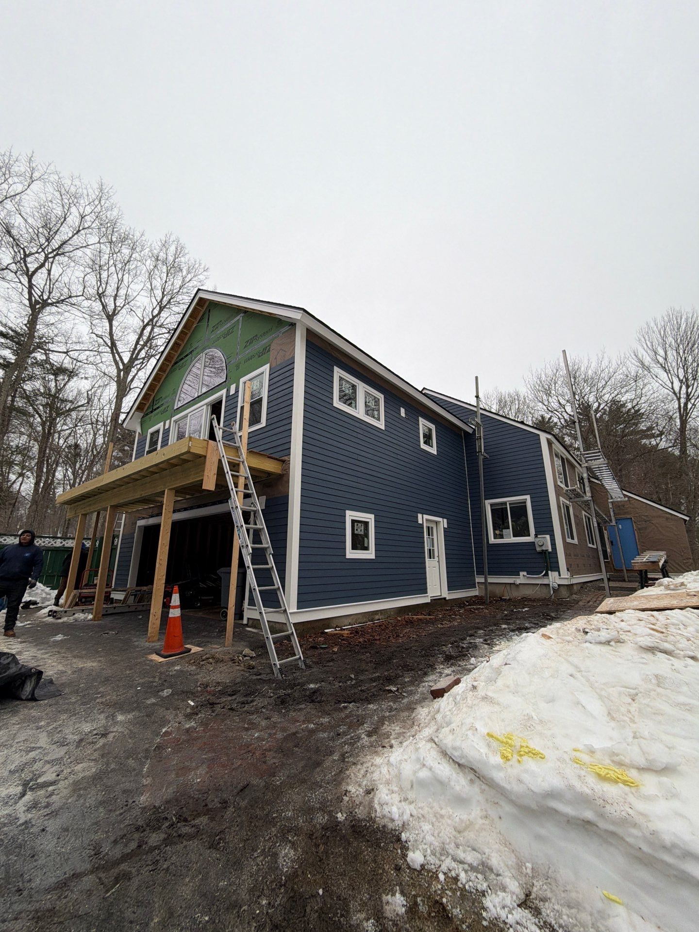 Custom ADU Construction with Vaulted In-Law Suite – LP SmartSide®, ZIP System® & Harvey® Windows by Sensible Home Solutions