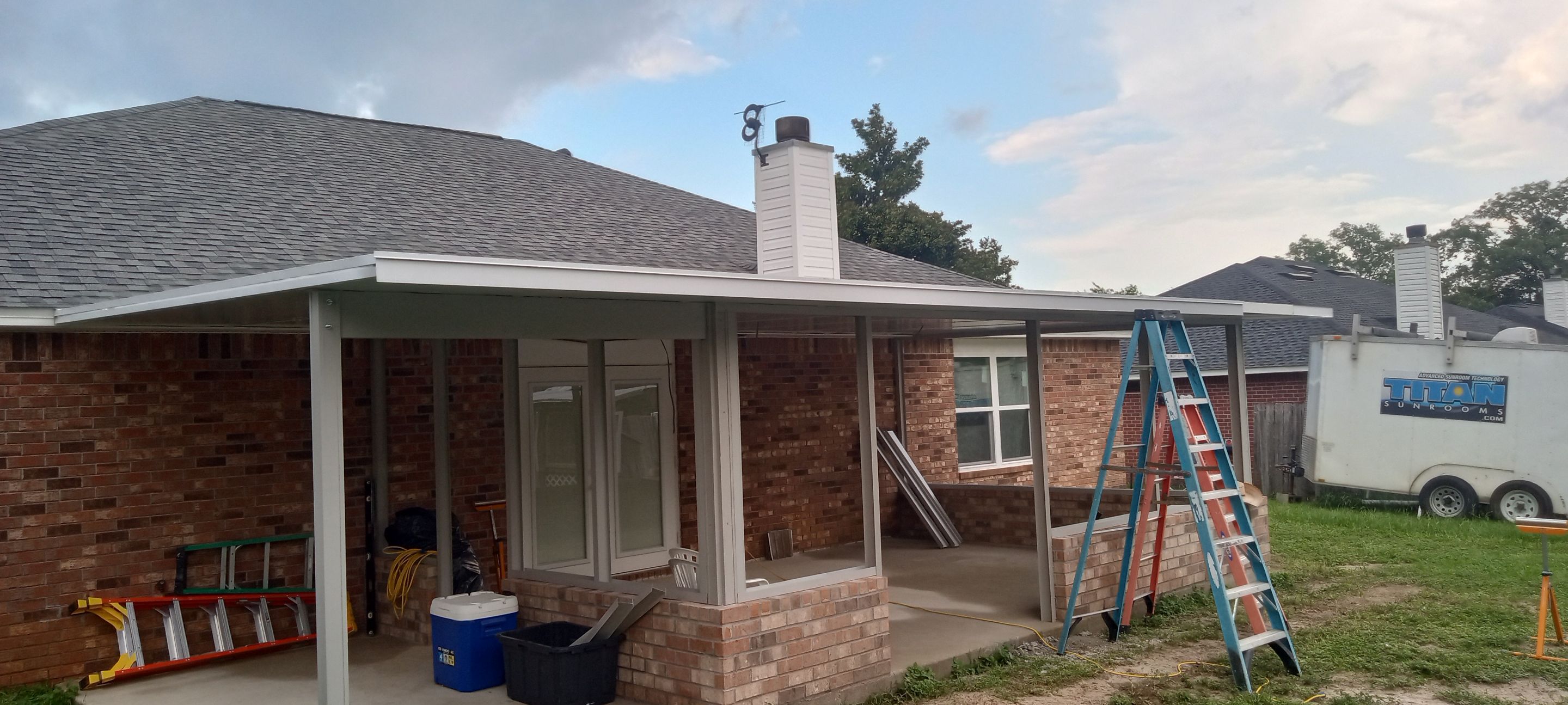 Screen Room Using Colorbeam by Titan Sunrooms