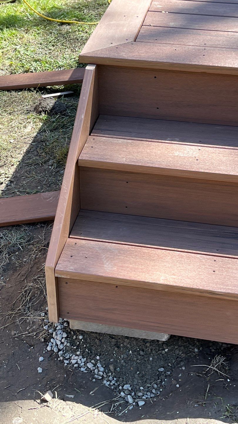 Seattle Decking by Alki deck builders 