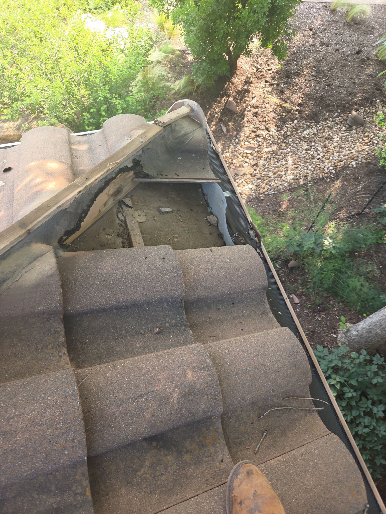 Lots of tile repairs out in Spicewood by REPS OF TEXAS
