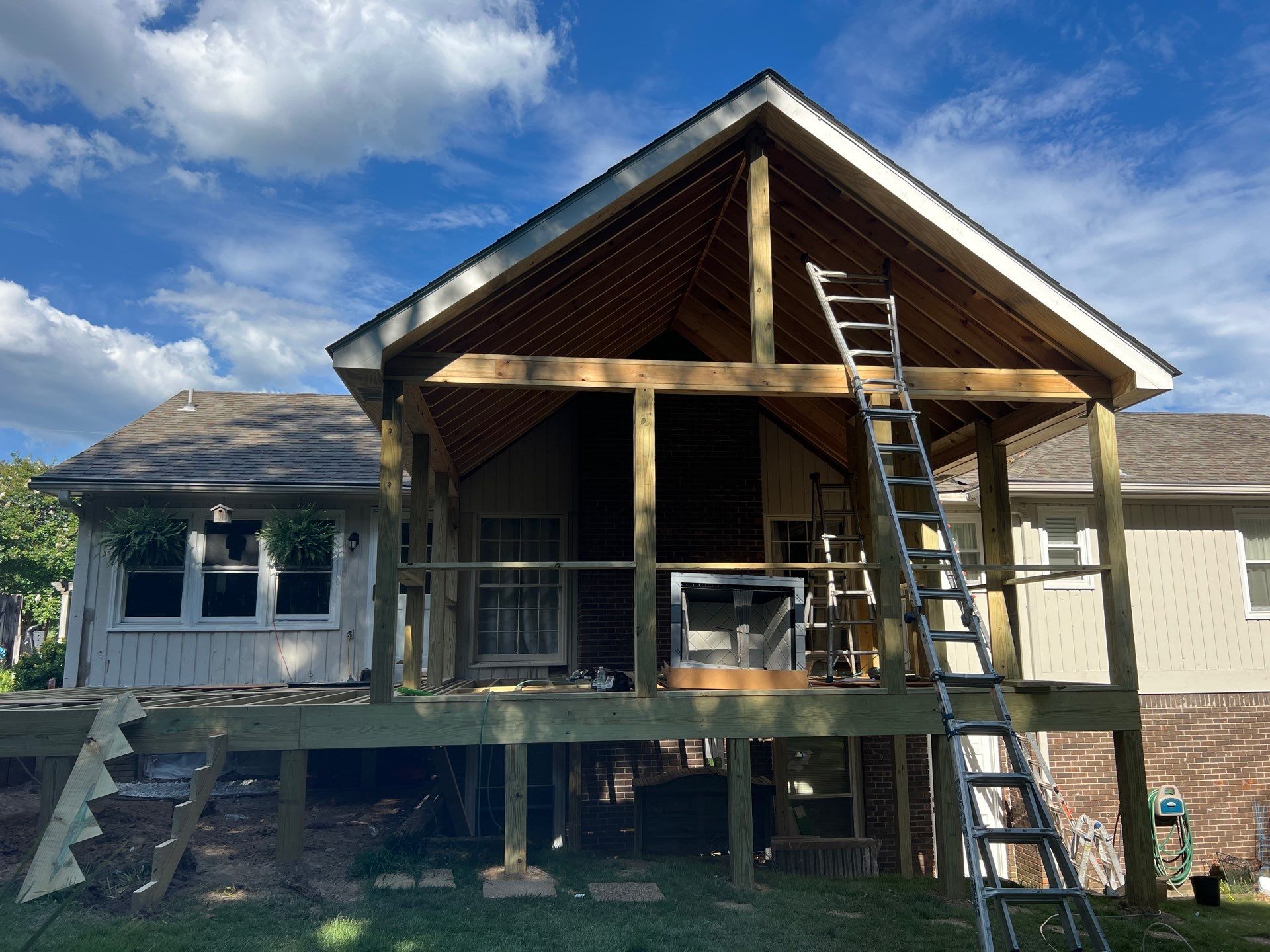 Burntleaf - Screen Porch by Pillar and Pine