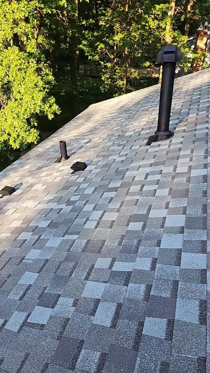 ATLAS PINNACLE COLOR: COASTAL GRANITE by Eagle Eye Roofing