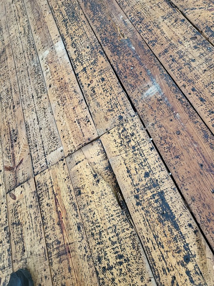 ATLAS PINNACLE COLOR: HEARTHSTONE DRIP EDGE: WHITE by Eagle Eye Roofing