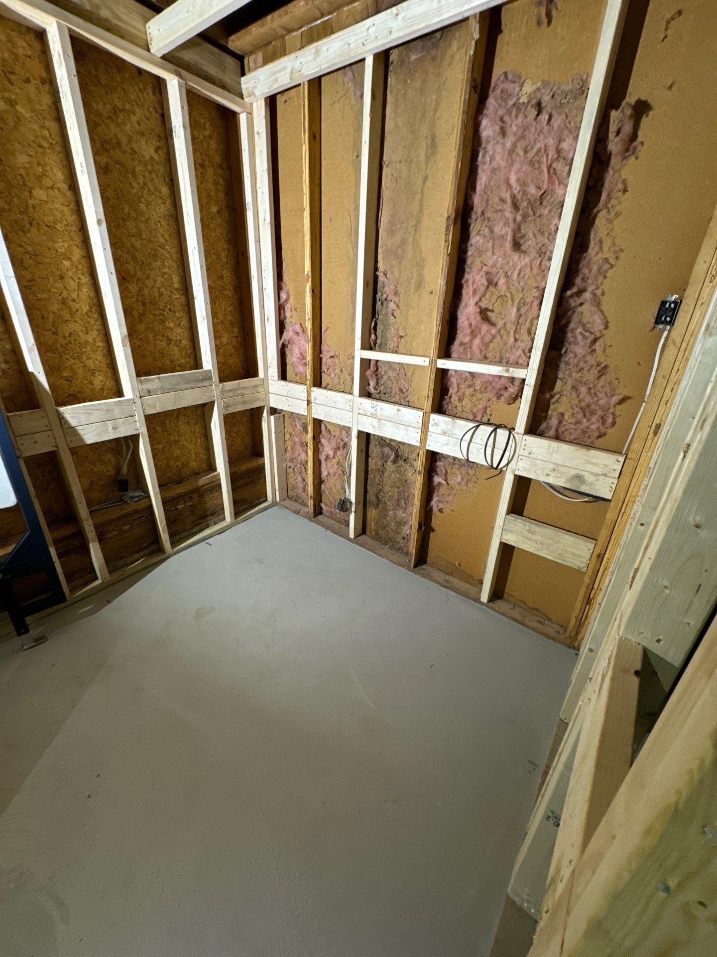 Comprehensive Interior Renovation and Accessible Bathroom Construction in Doraville by Swift Home Renovations