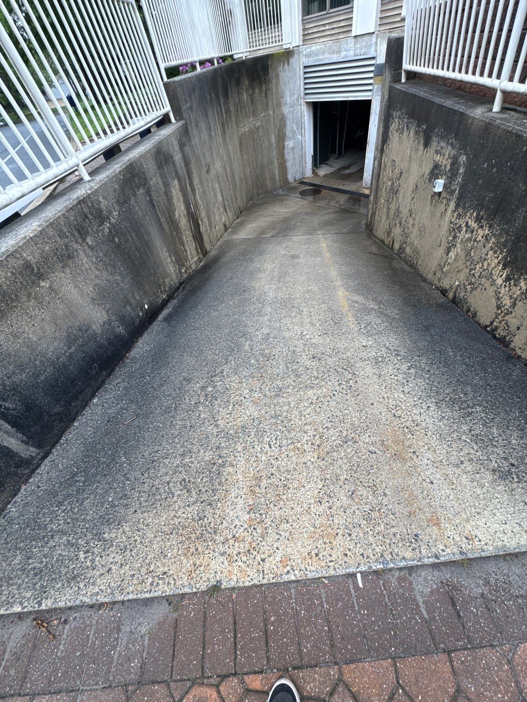 Commercial Cleaning using Building SoftWash & Pressure washing by SJ Exterior