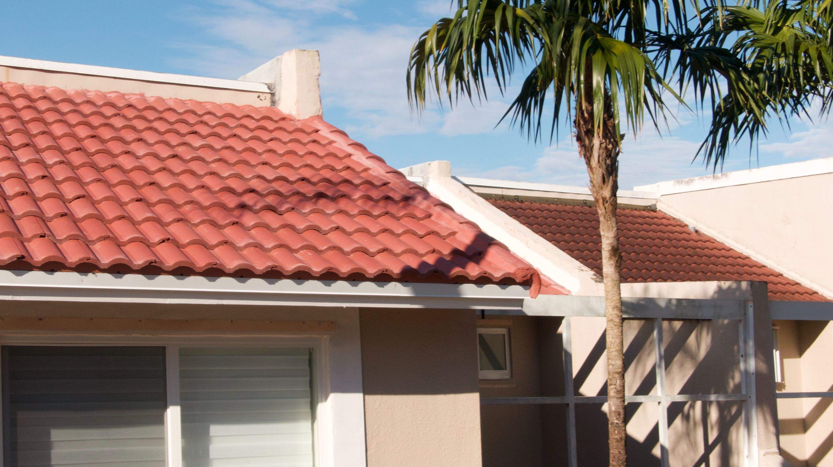 Crown - Tuscany - Smoked Fireclay by Istueta Roofing