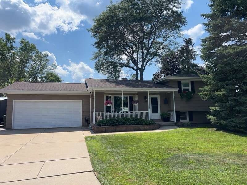 Wisconsin Exteriors featured photo.