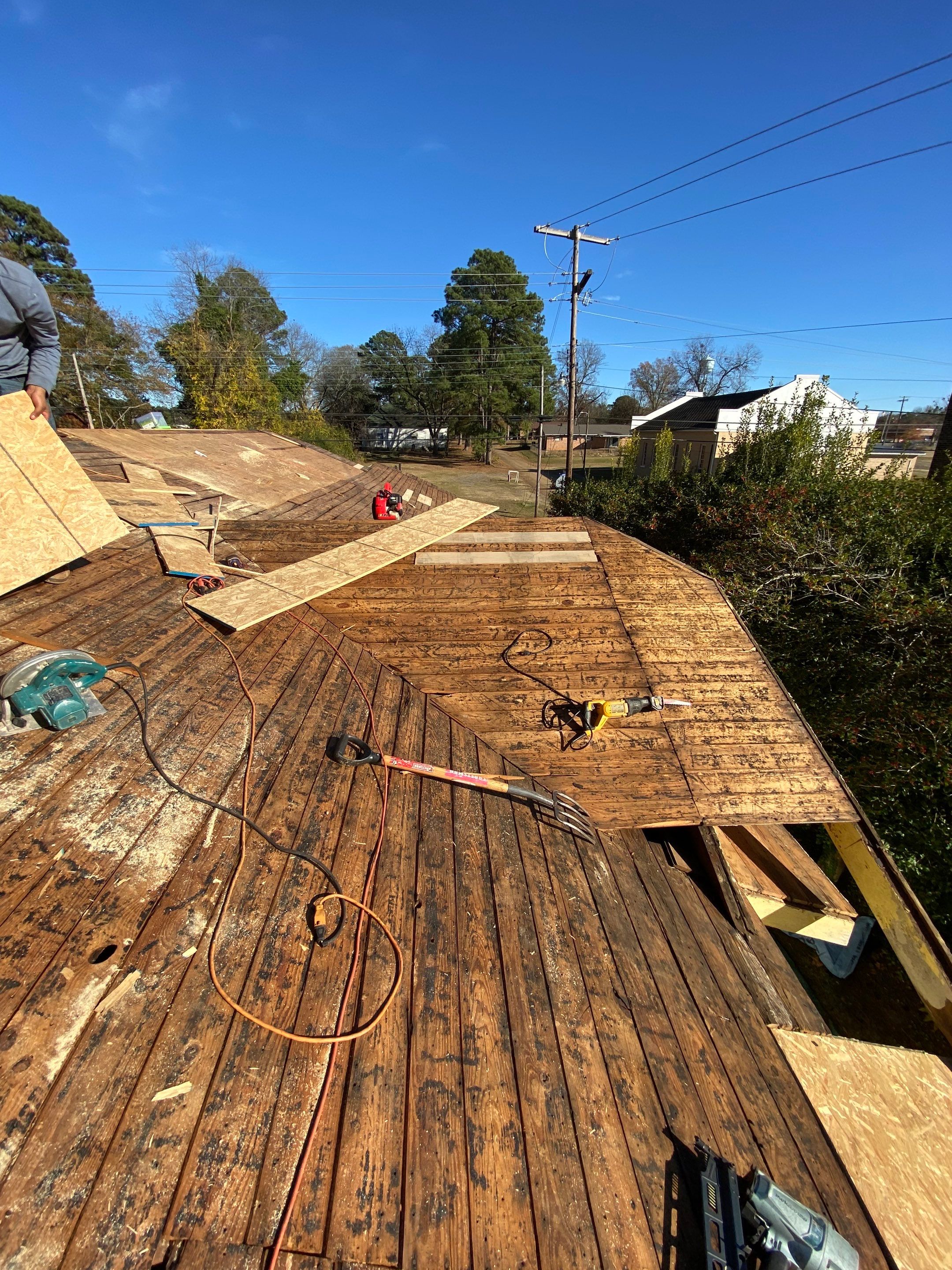 Residential Shingle Reroof using CertainTeed XT25: Resawn Shake by Hostetler Roofing