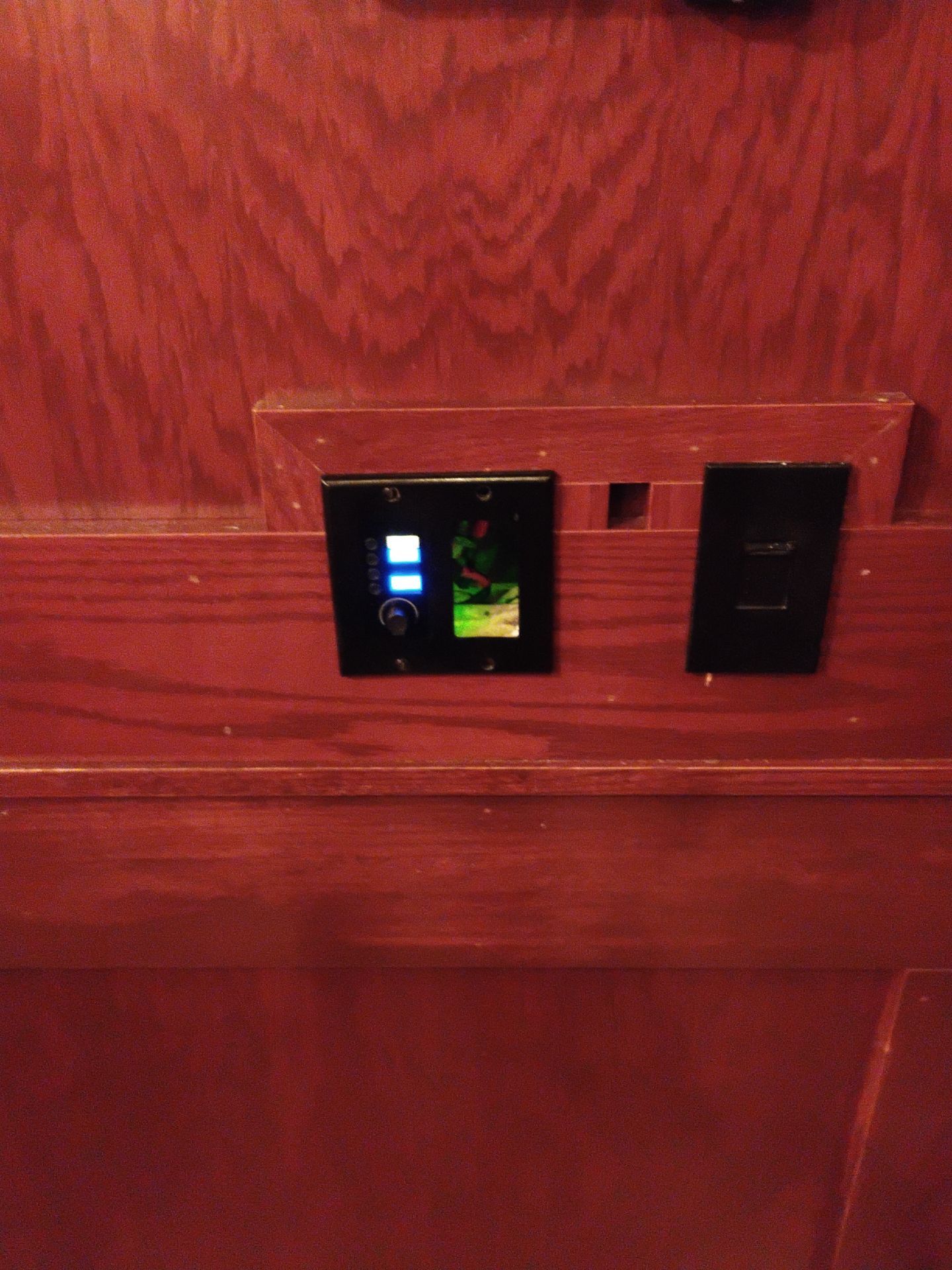 Audio upgrade in upscale dining by AVSi
