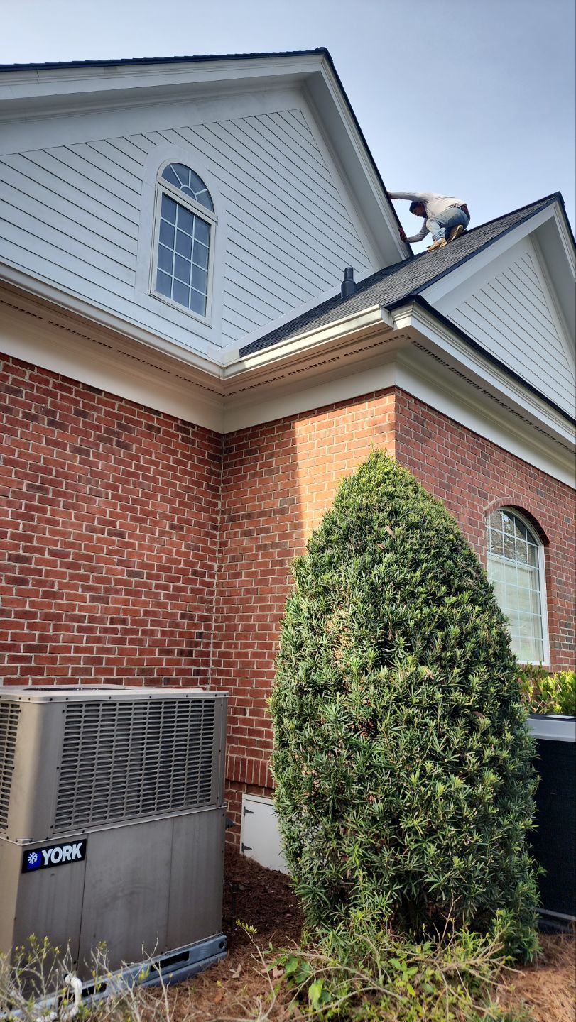 Residential Roofing Installation using Owens Corning® Oakridge Onyx Black by Indigo State Roofing