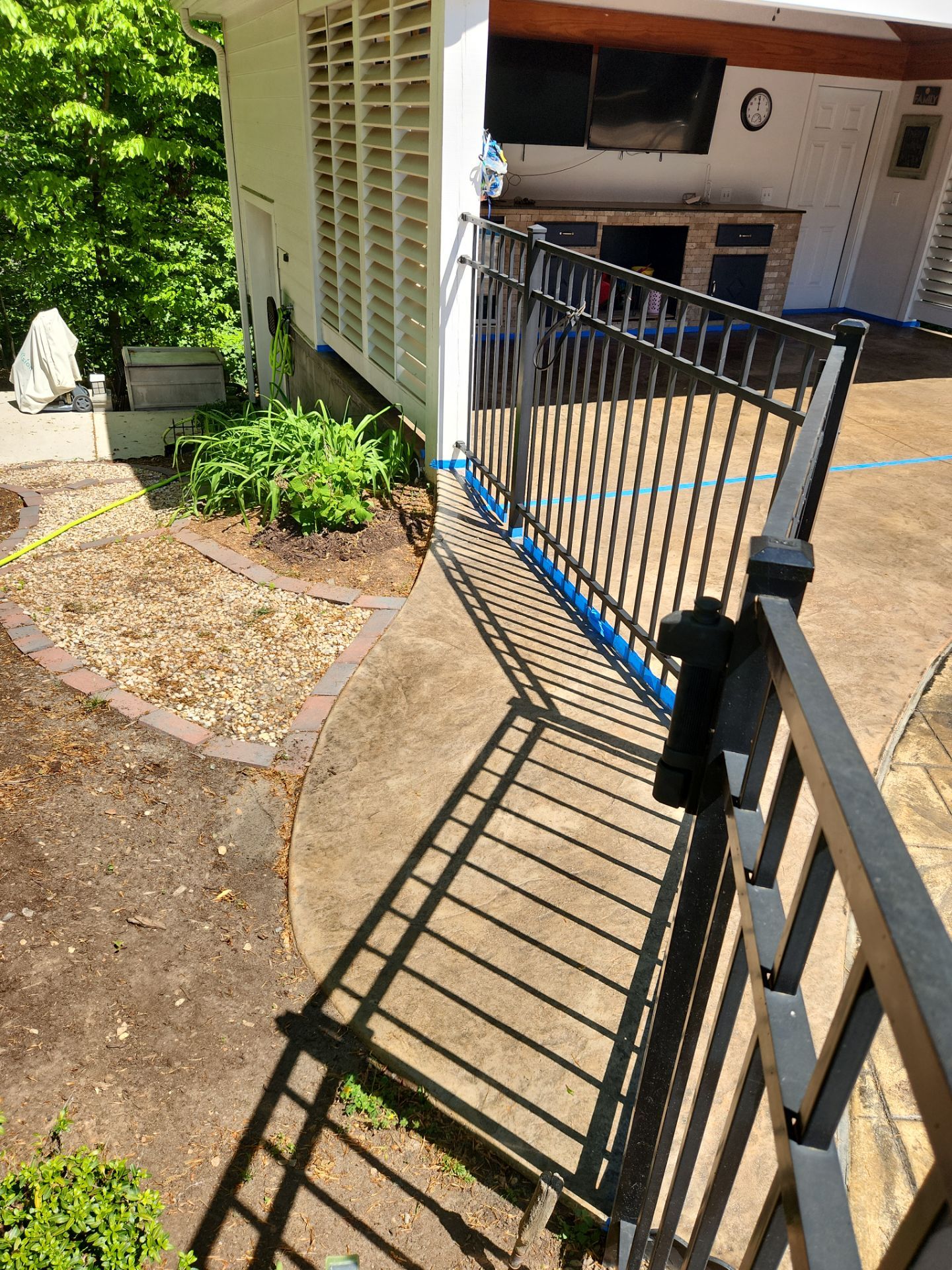 Pool Deck using AcryFin by DuraSeal
