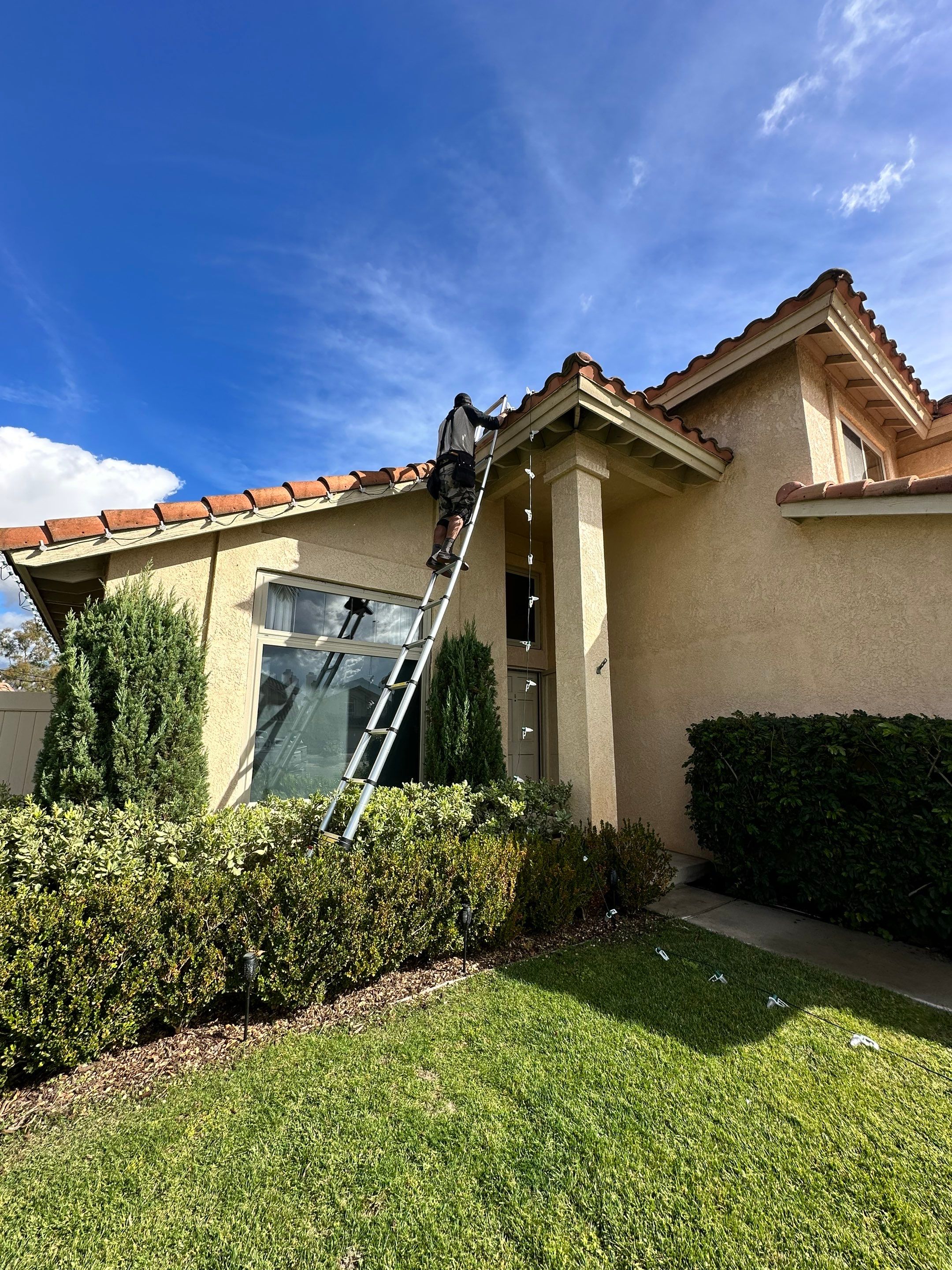 Rancho Santa Margarita Christmas Light Installation by Property Cleaning Experts, LLC