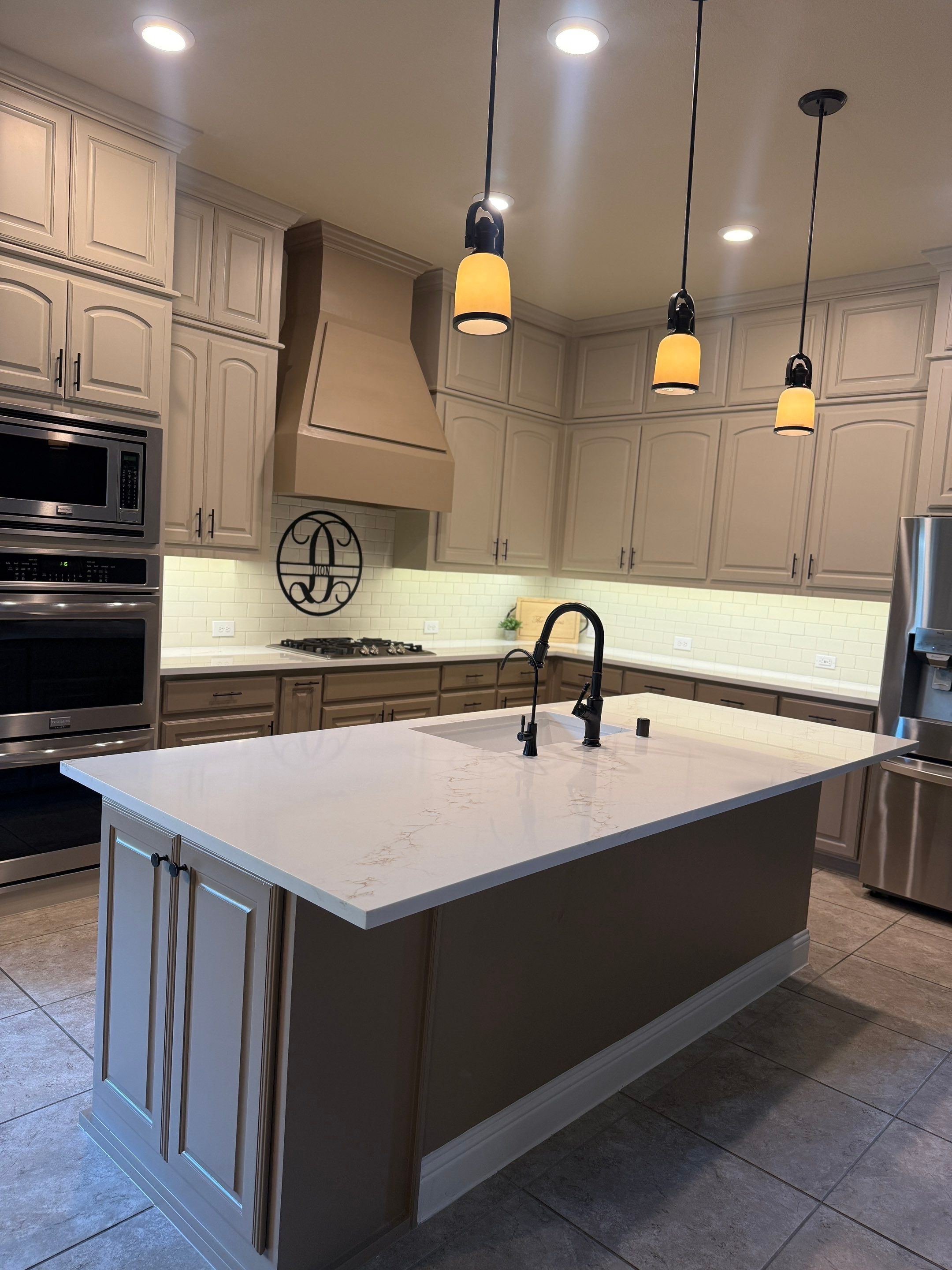 Kitchen & Primary Bath Remodel- McKinney, TX by C3 Custom Builds