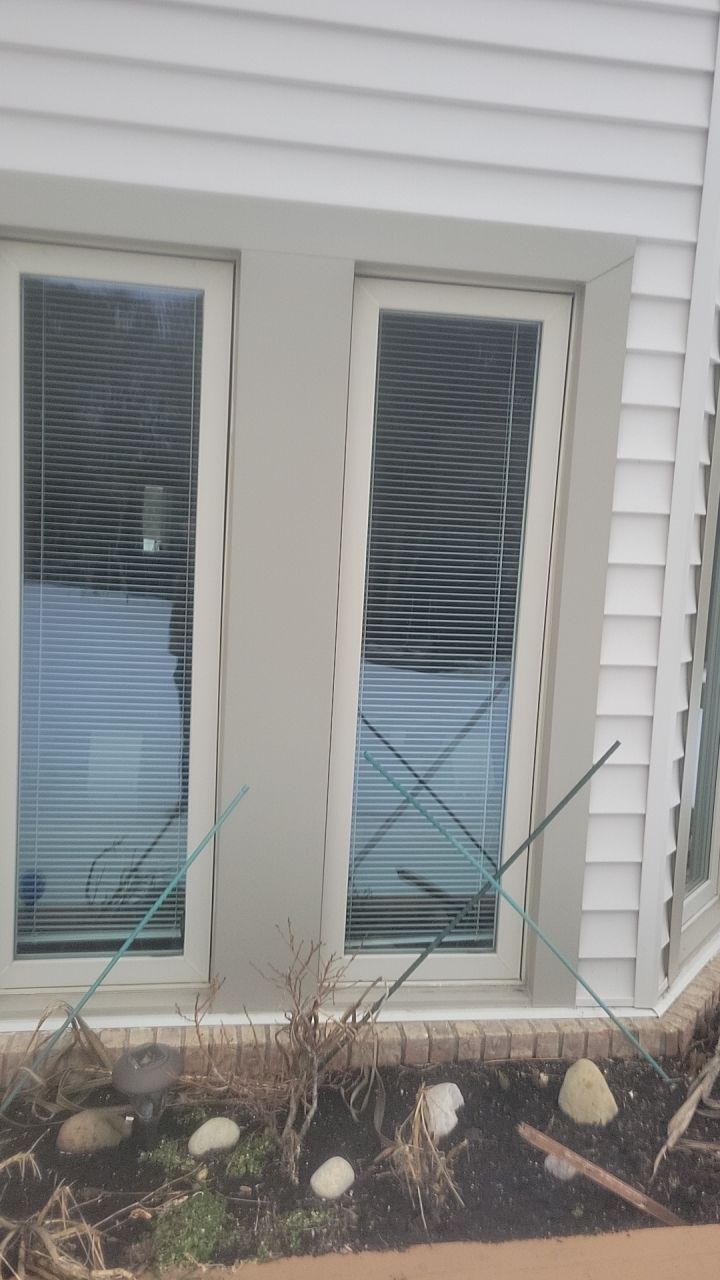 Siding Replacement using CertainTeed Restoration Classic D5 by 180 Contractors