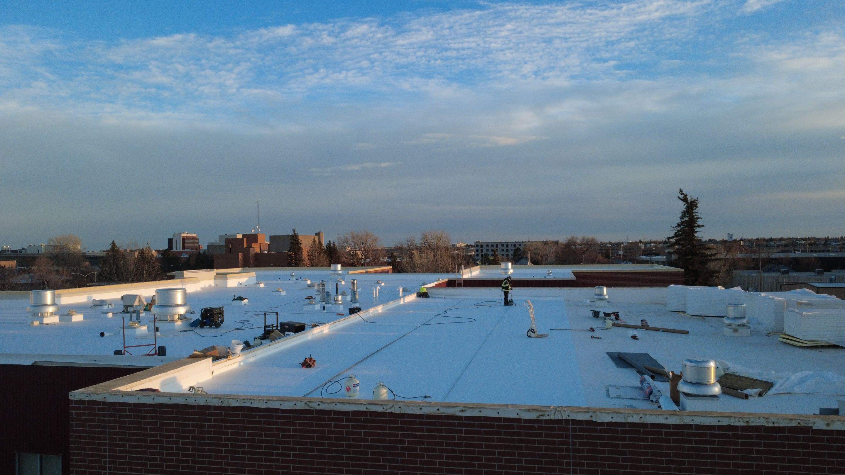 Vertical Roofing Co featured photo.