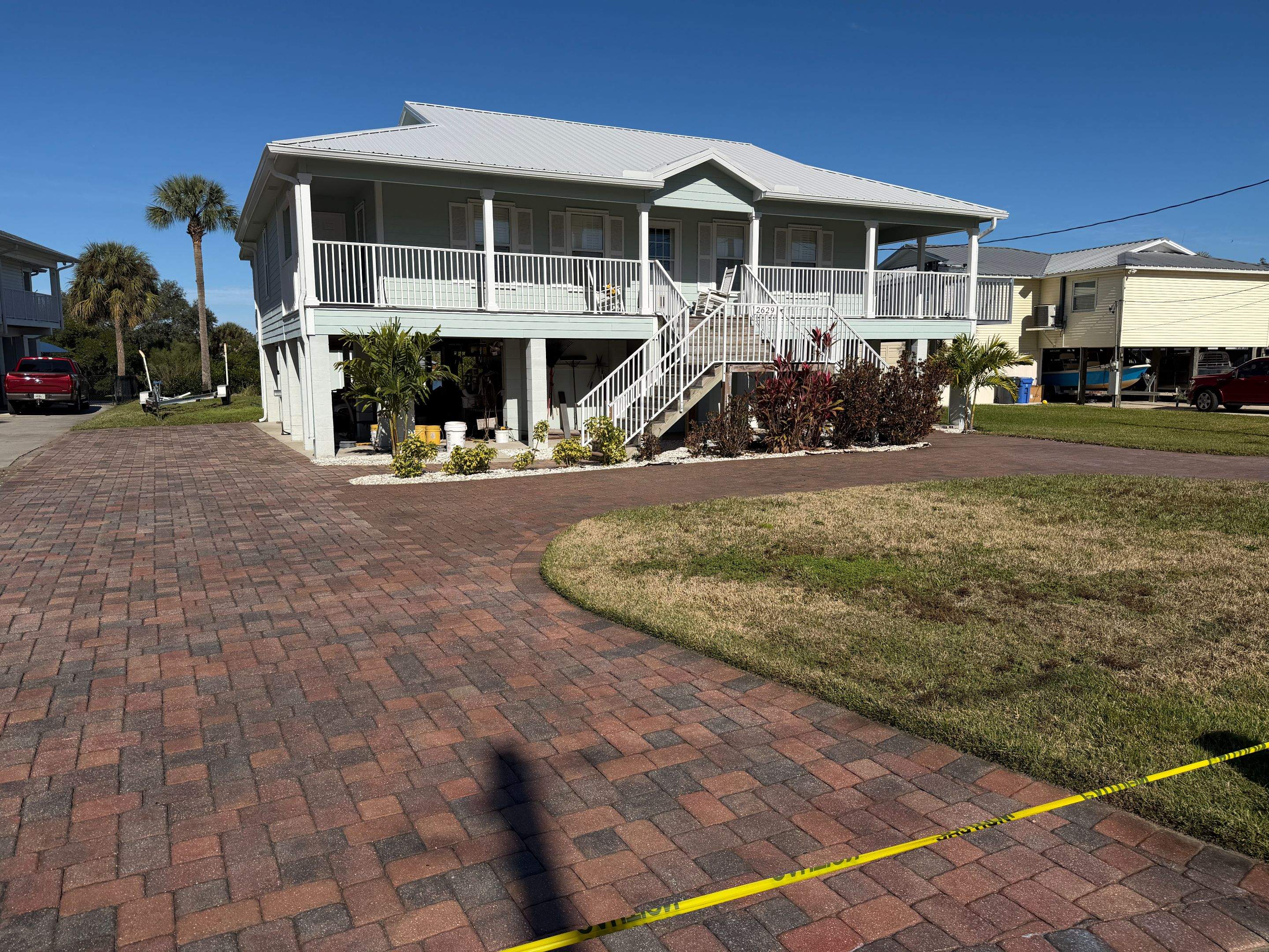 Multi-Toned Paver Driveway Cleaning and Sealing in Ruskin Florida by Supreme Paver Experts