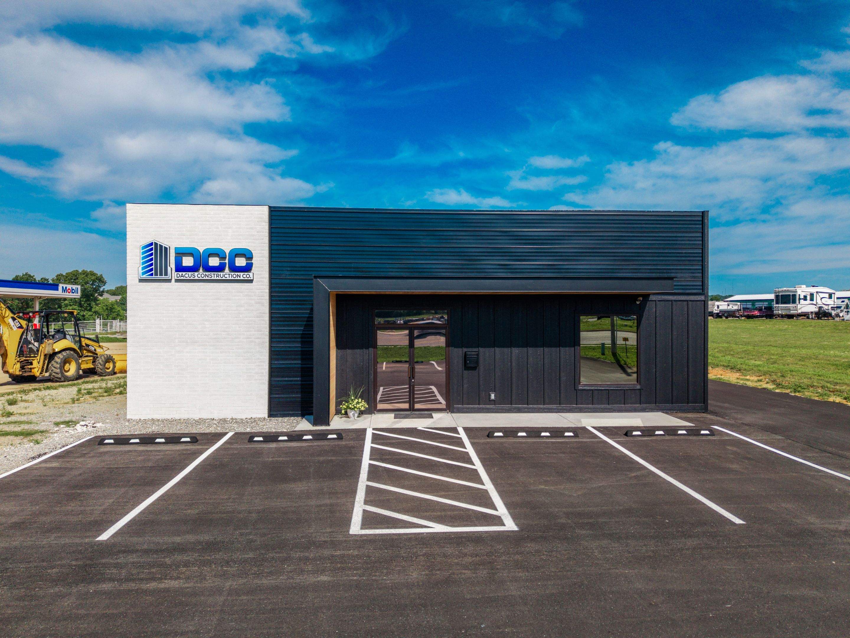 Dacus Construction Company Offices by Dacus Construction