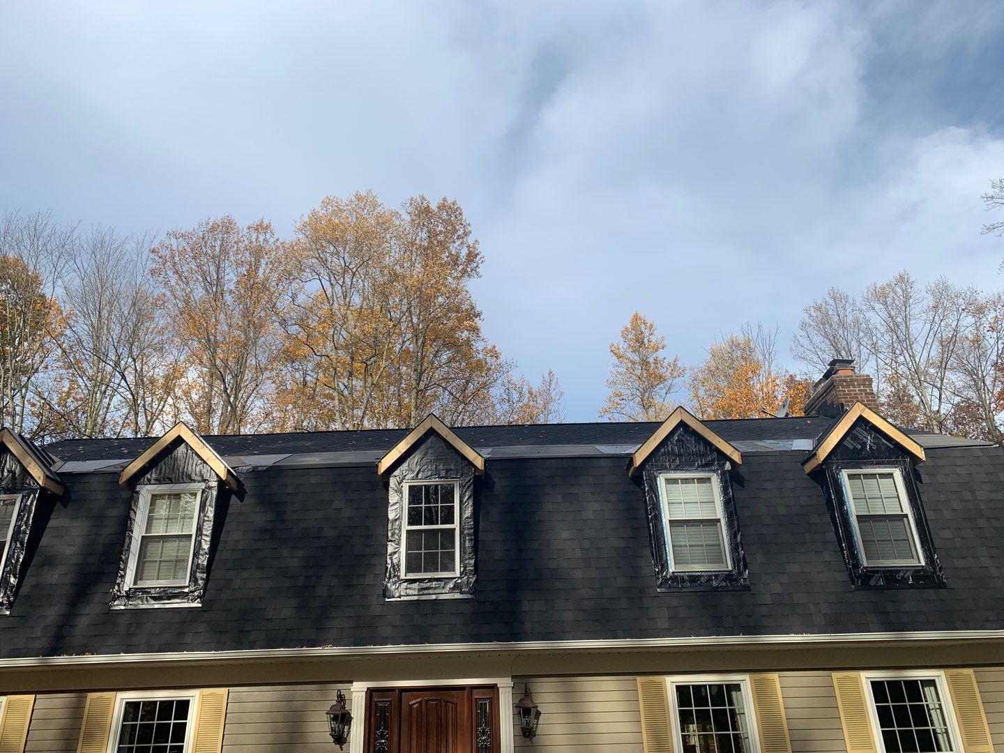Residential Roofing Installation using Owens Corning Duration, Driftwood by Absolute Roofing and Construction