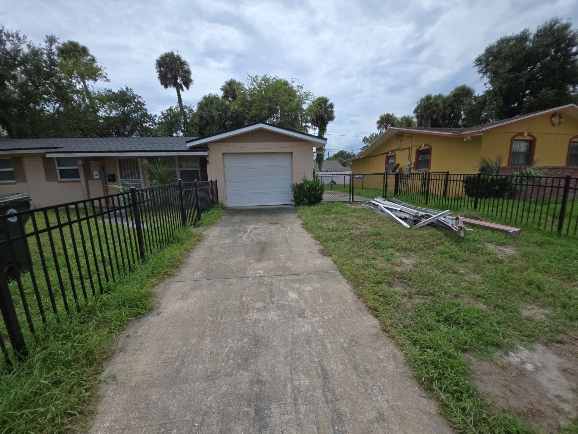 Residential Roof Replacement With Pinnacle Shingles in Daytona Beach by Pinnacle Roofing Group