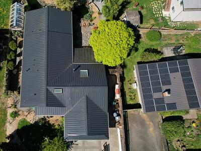 Residential Roofing Installation using Metal