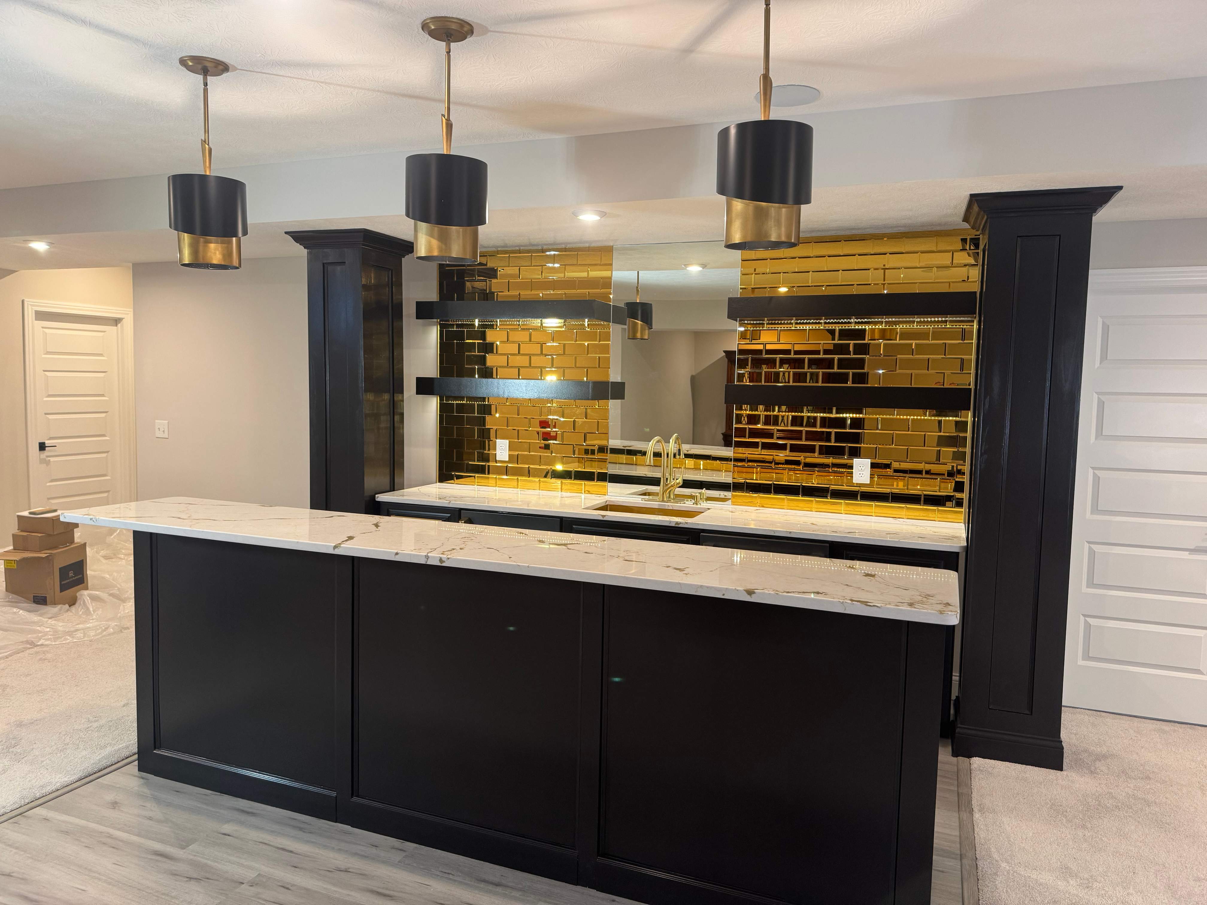 Wet Bar / Custom Storage / Laundry Room by Farmer Home Solutions