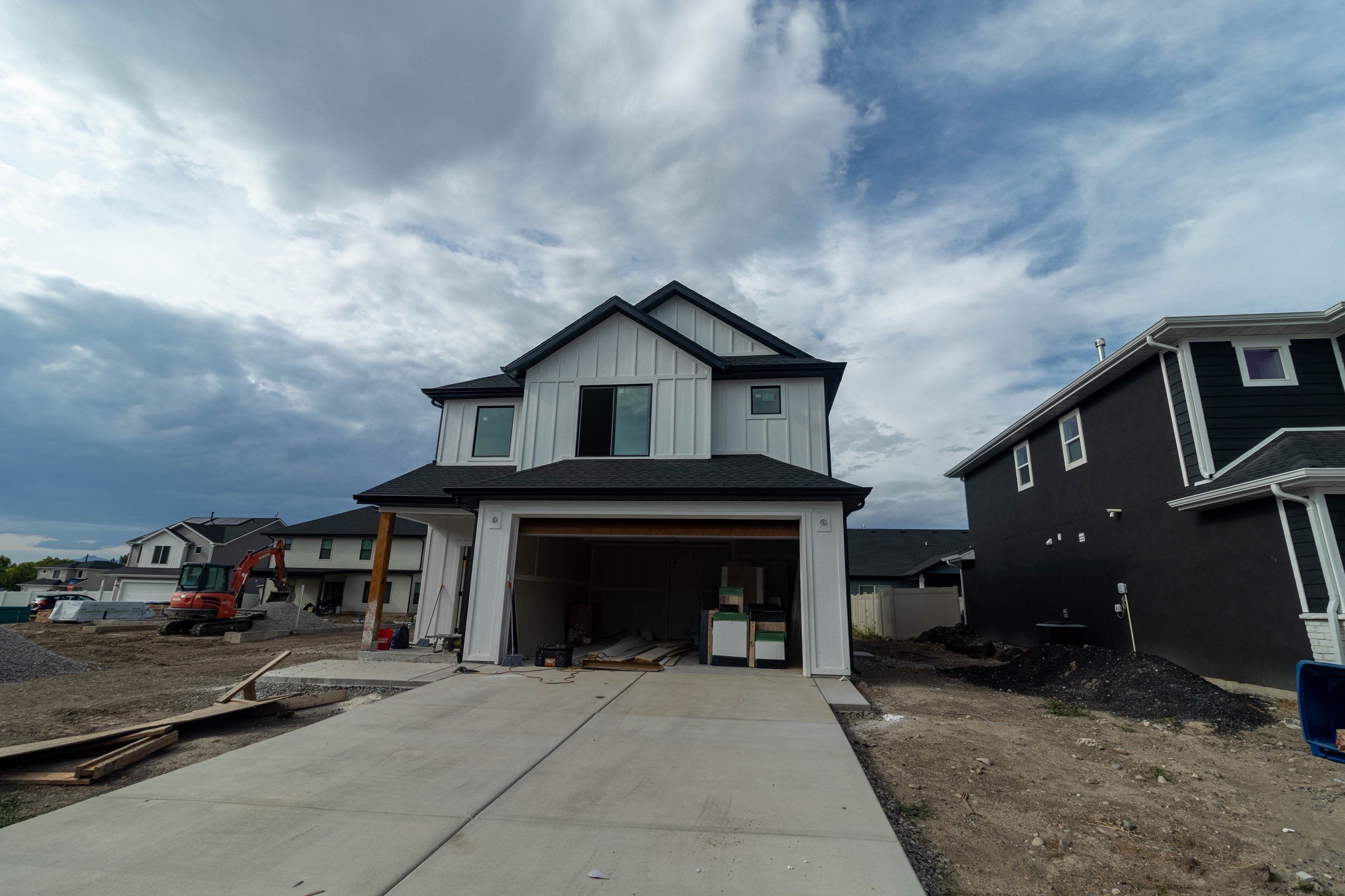 LE40 - Exterior by Garner Construction
