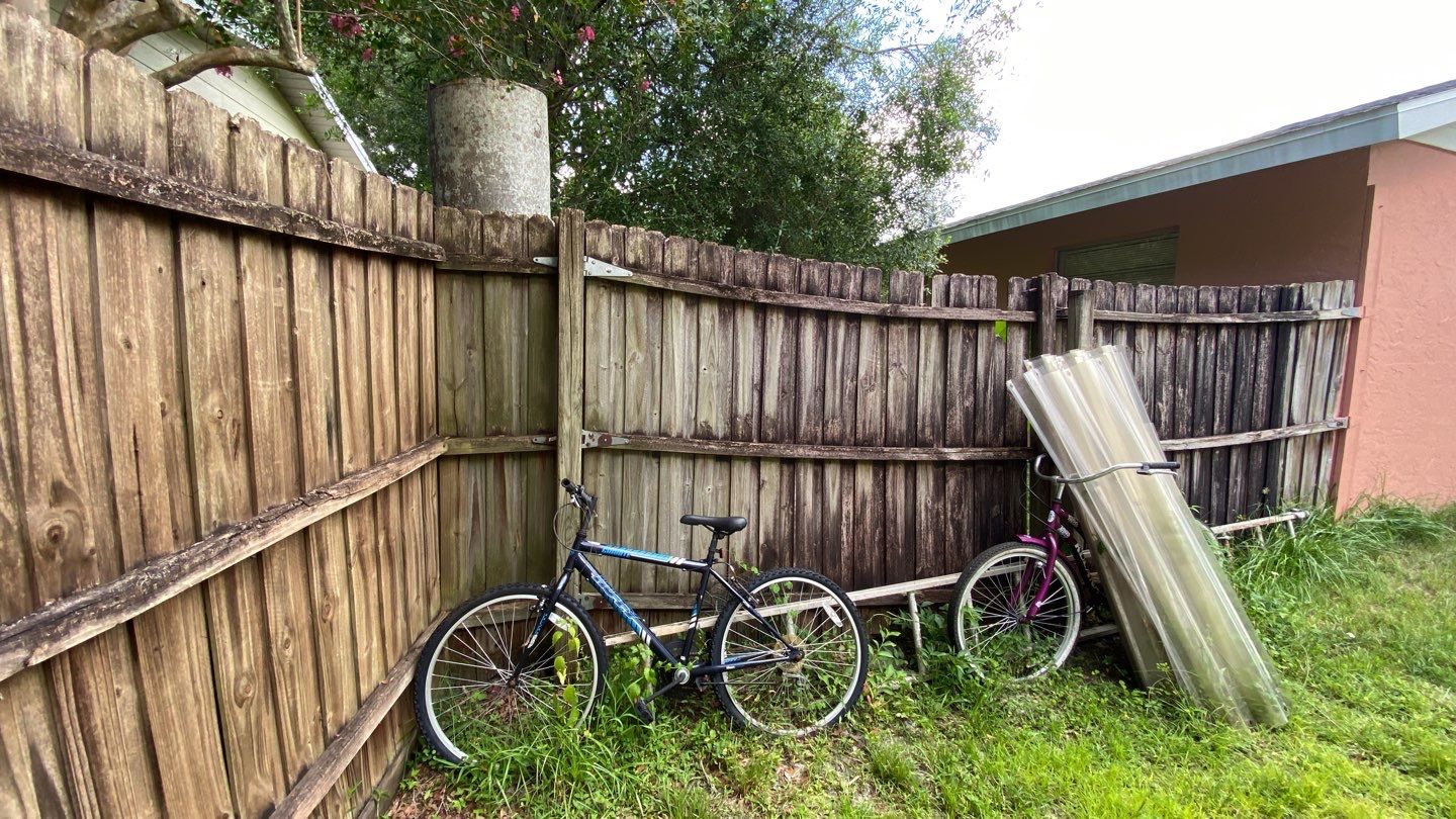 Bradenton, FL 6 ft. White Vinyl Privacy Fence by Asap fence and gates, LLC