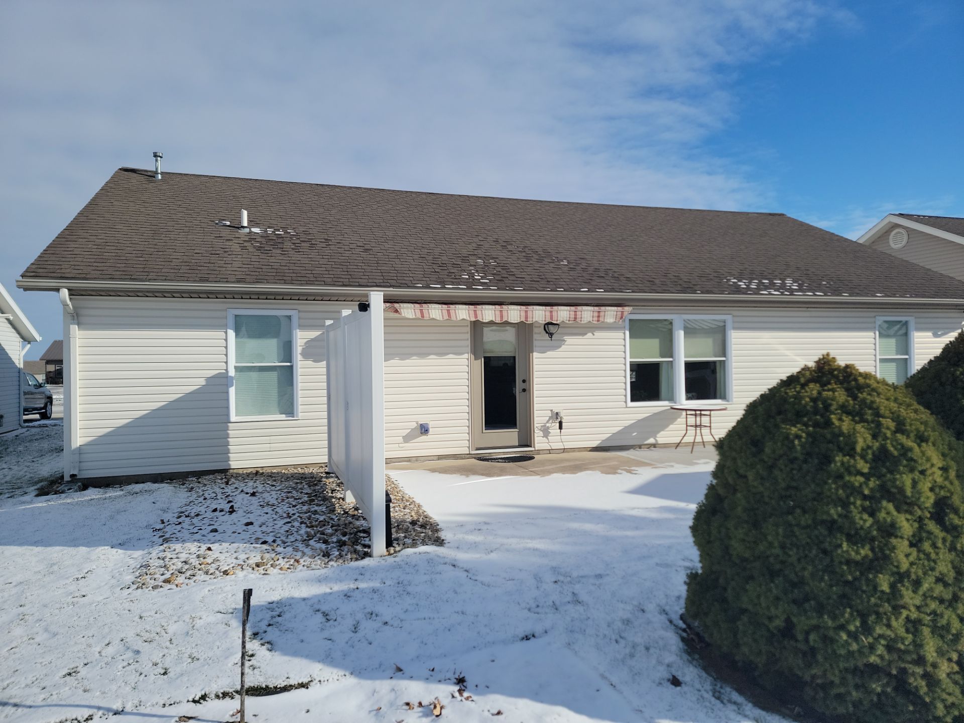 Residential Roofing Installation using CertainTeed Landmark Weathered Wood by Nitro Roofing and Construction