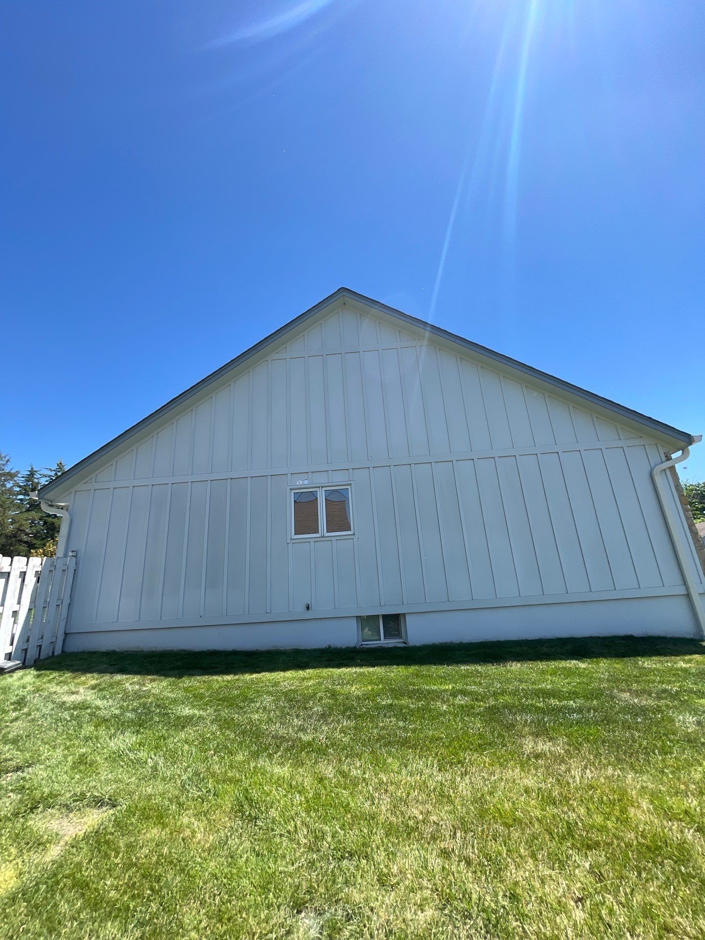James Hardie siding in Overland park  by EEC  Windows, Siding & Roofing 