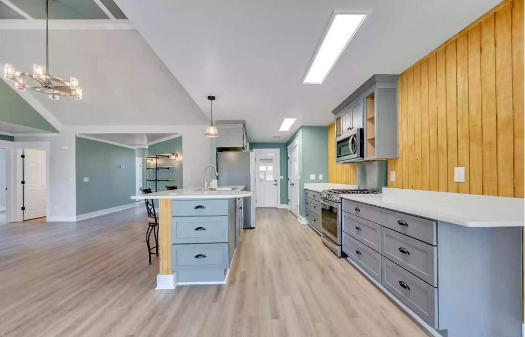 Hickory Point Remodel by Pillar and Pine