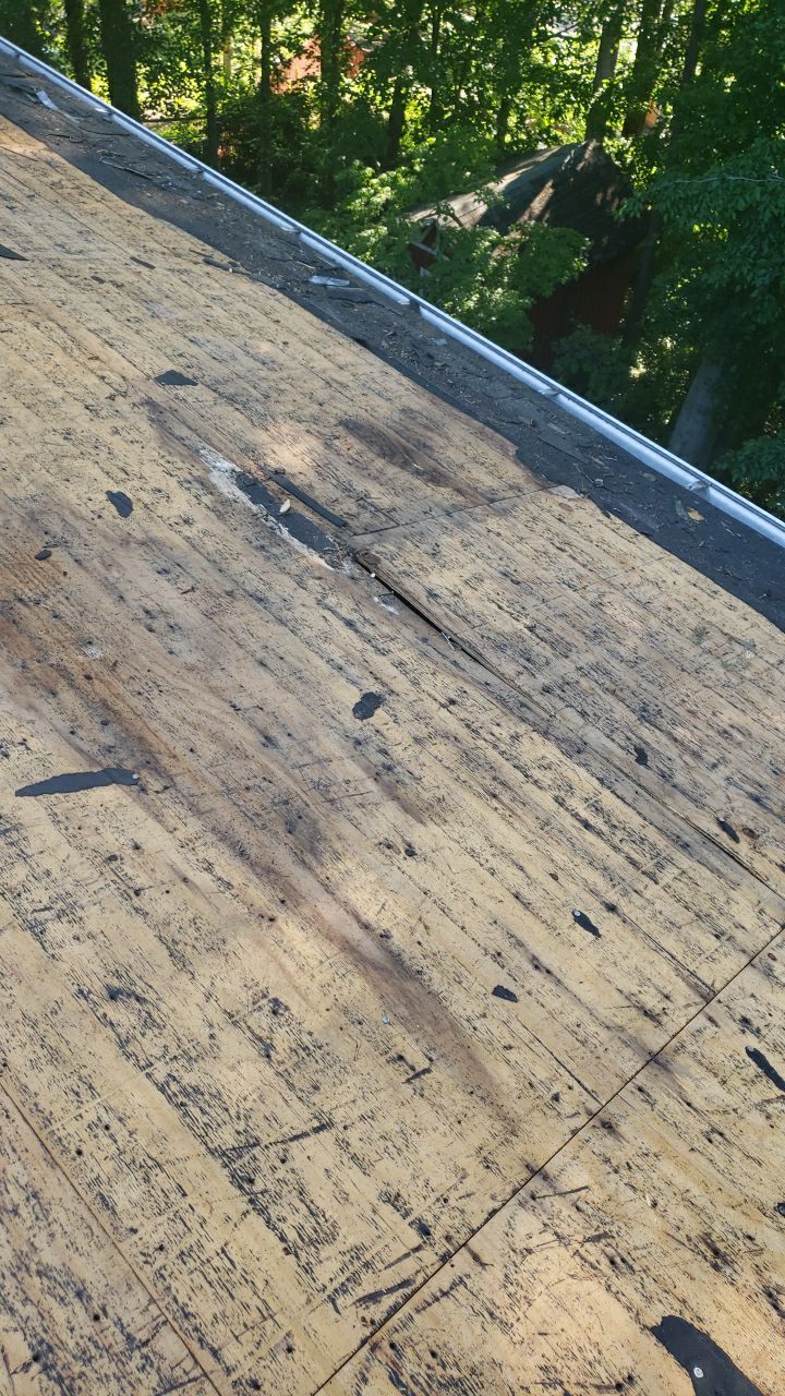 Springfield CertainTeed Landmark Weathered Wood Roof Installation by RM Banning, Inc.