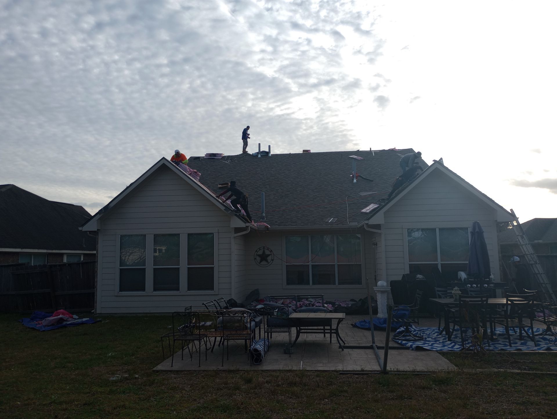 Residential Roofing Installation using Owen's Corning Duration (Lifetime) Shingles by Roof Repair Company