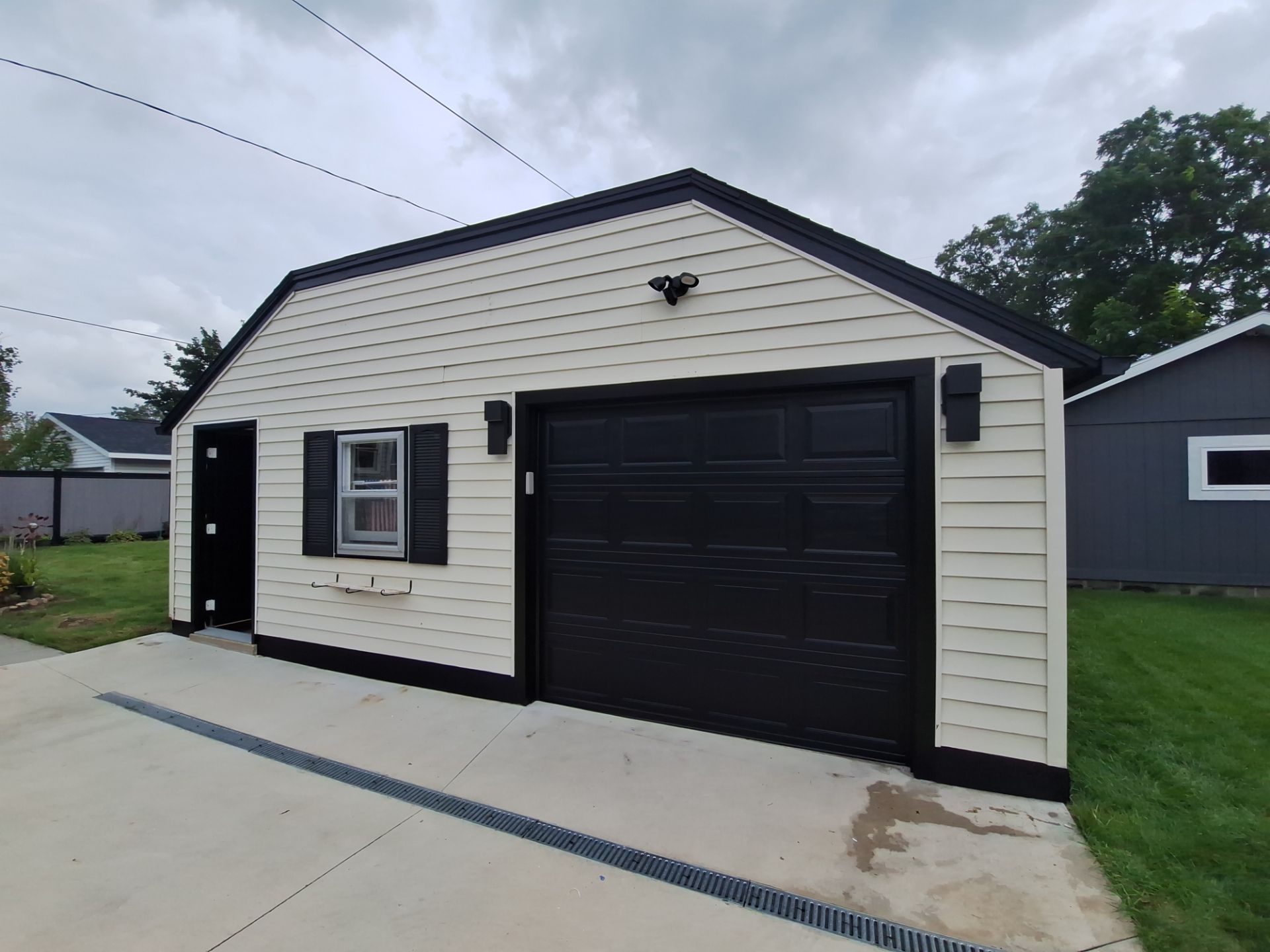 Epoxy Flake Garage Floor & Foundation Refresh – Seamless, Durable, and Clean Finish by Gordon Painting