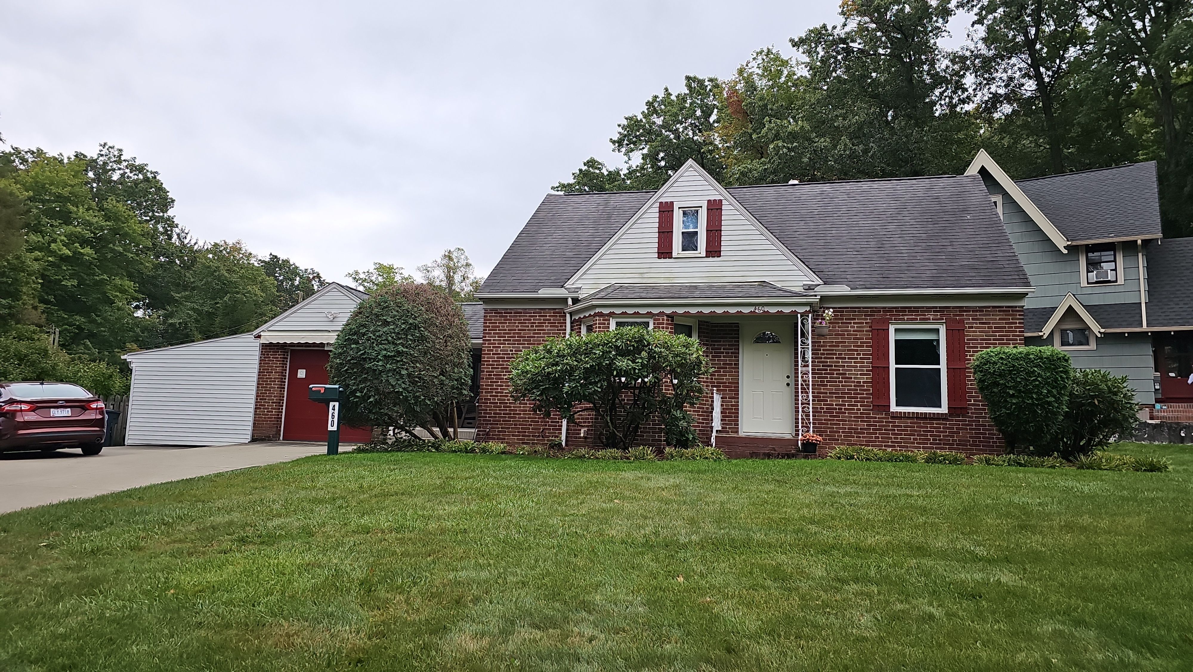 Siding, CertainTeed, Board & Batten, Color, Sandtone by Eagle Eye Roofing