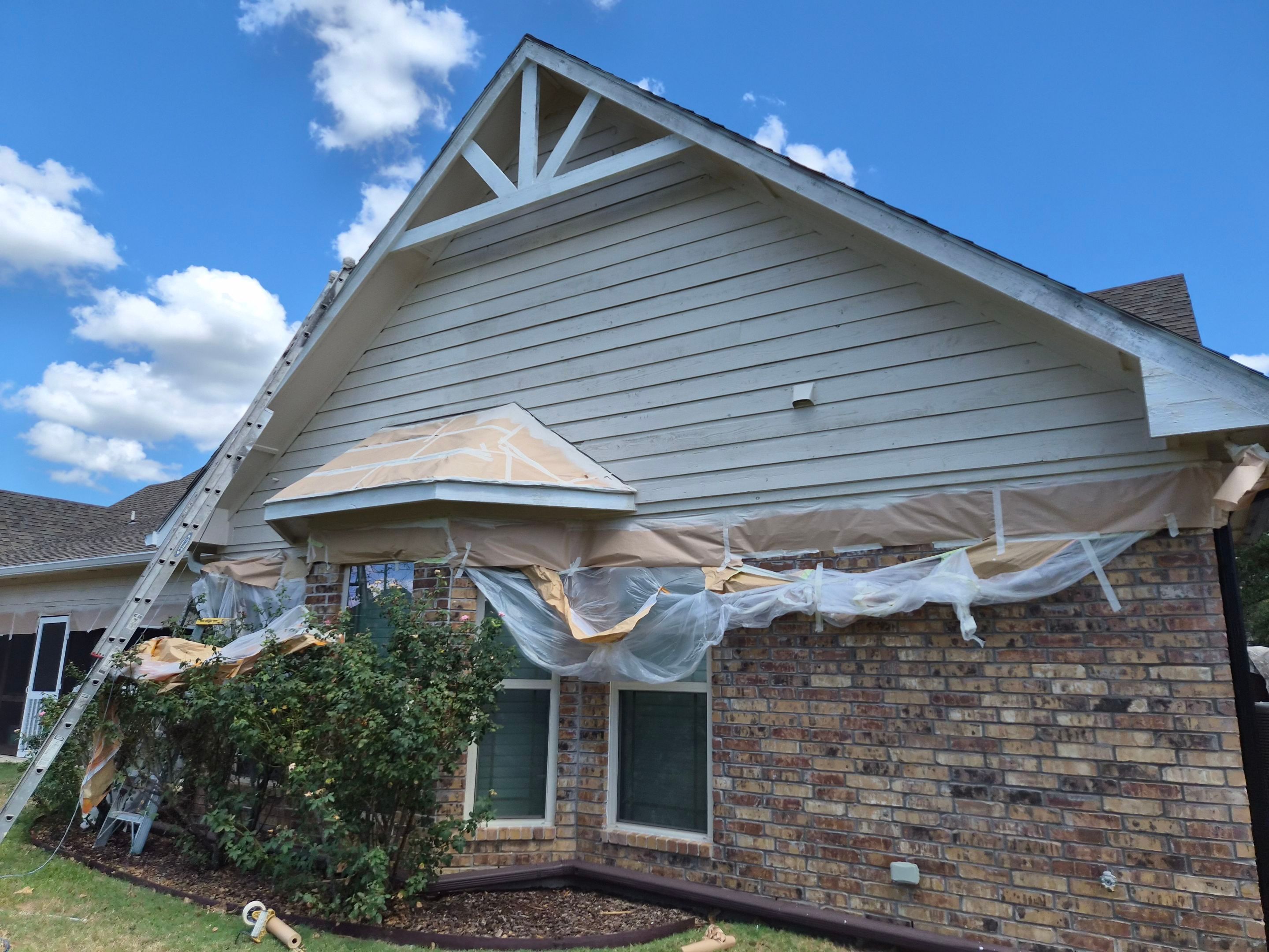 From Dated Brown to Modern Contrast: A Mineola Exterior Transformation by Quality Coats Painting