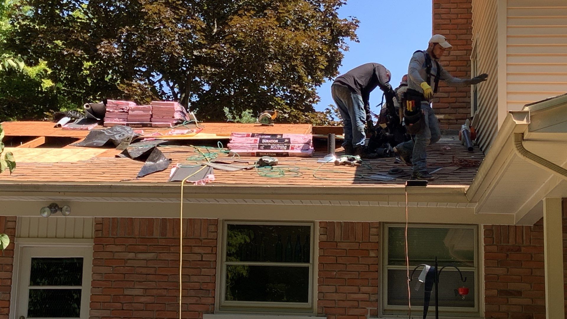 Roof Replacement using Owens Corning by 180 Contractors