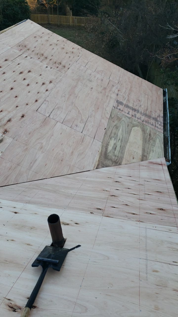 Arlington: CertainTeed Landmark Pro Designer Shingles in Max Def Burnt Sienna by RM Banning, Inc.