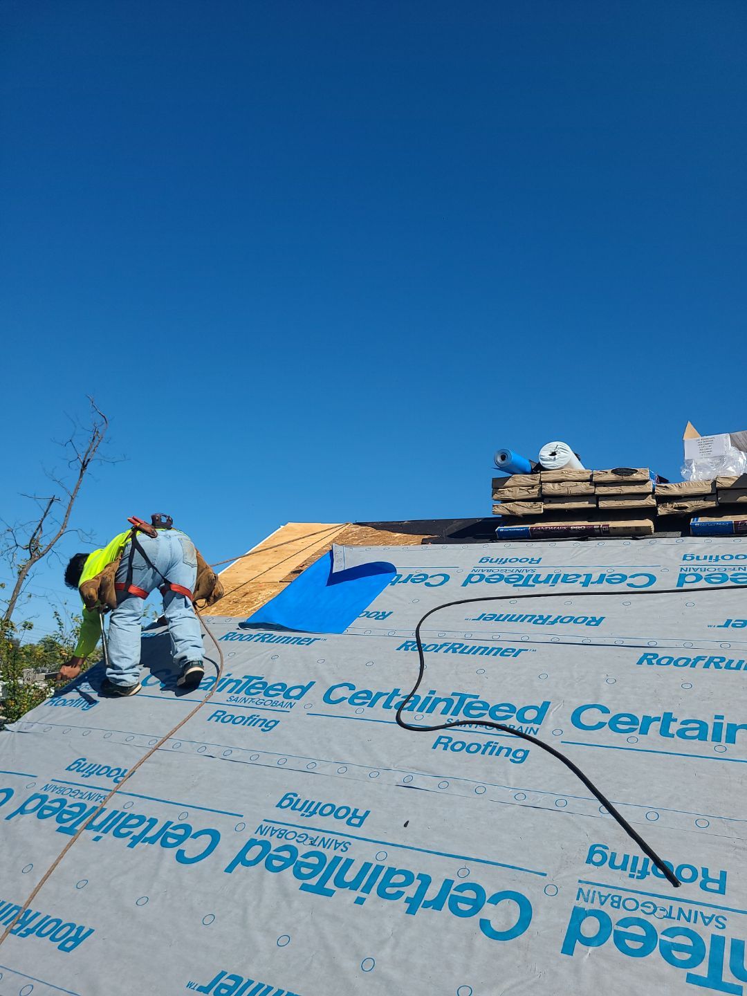 Falls Church: Residential Roof Replacement with CertainTeed Landmark Pro in Max Def Colonial Slate by RM Banning, Inc.
