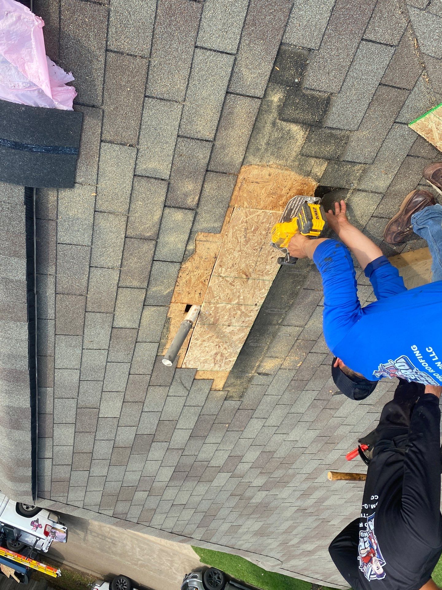 Hail Damage using Owen's Corning Duration (Lifetime) Shingles by Roof Repair Company