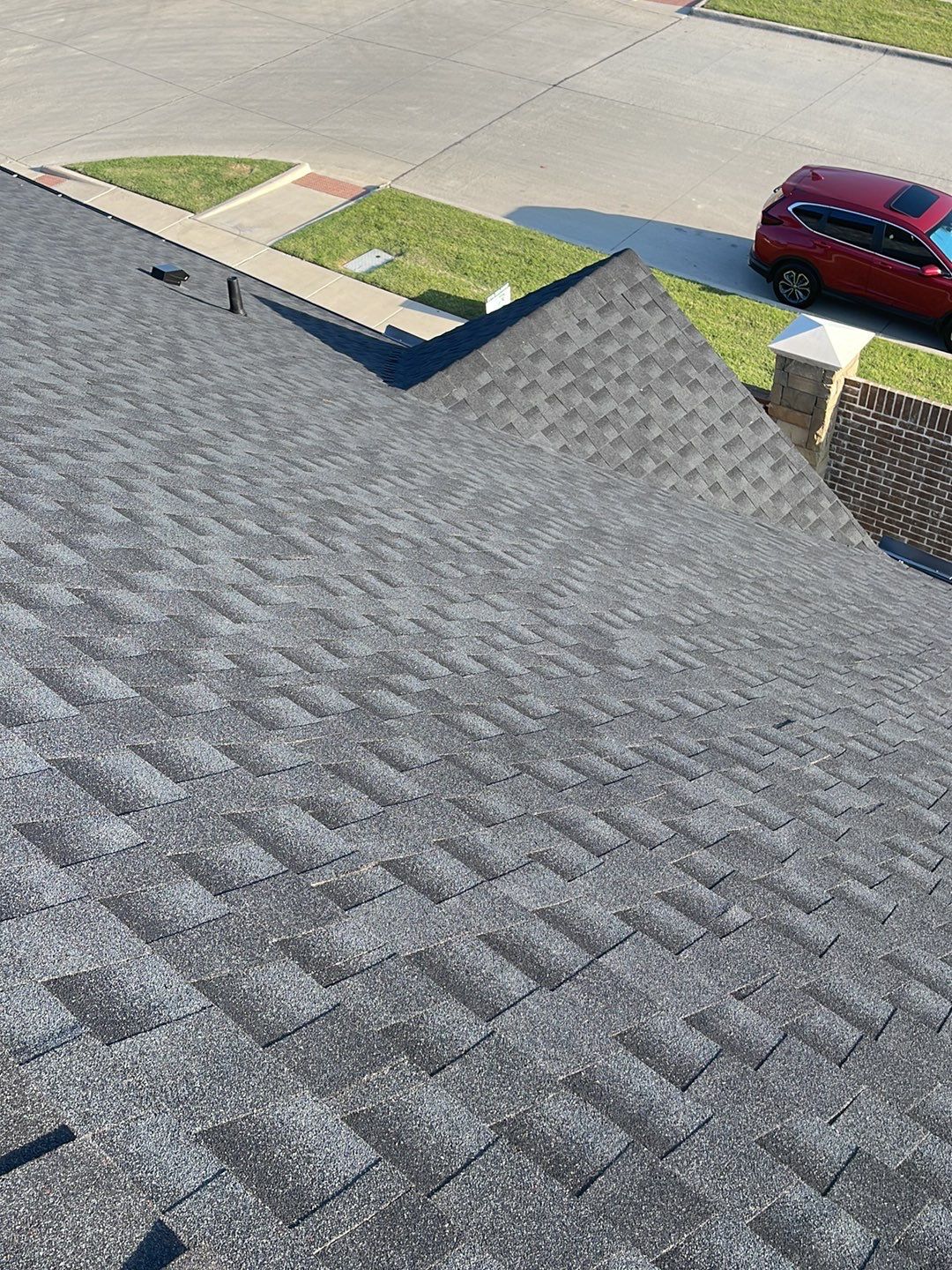 GAF HDZ - Weathered Wood by Elite Roofing LLC