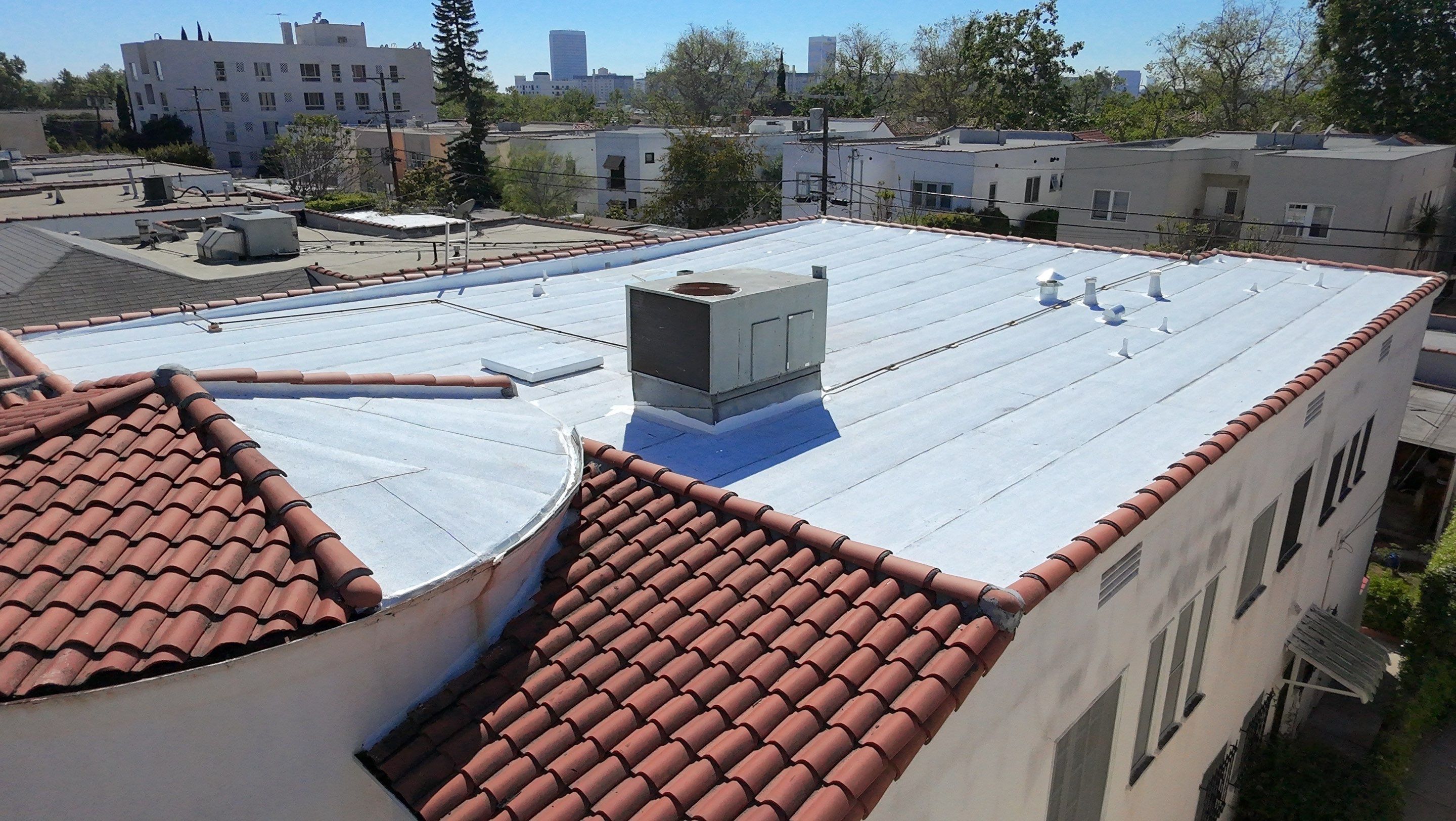 New Roof! Apartment Building in L.A.  by Hull Brothers Roofing