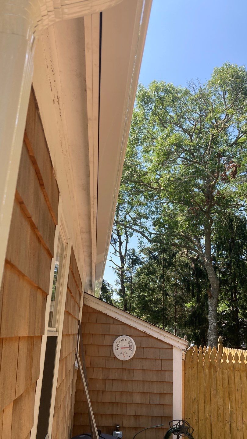 Dennis, MA Gutter Installation using 5" K-Style Aluminum Duo Pro Gutter by Gutter Pro Enterprises