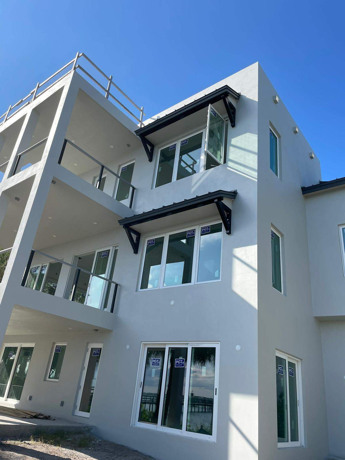 .032 Aluminum 1.5" Mechanical Seam Charcoal Gray by Total Roofing System The Metal Roof Experts