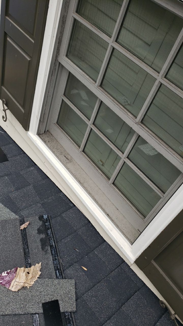 McLean: Certainteed Landmark Pro Designer Shingles in Max Def Charcoal Black by RM Banning, Inc.