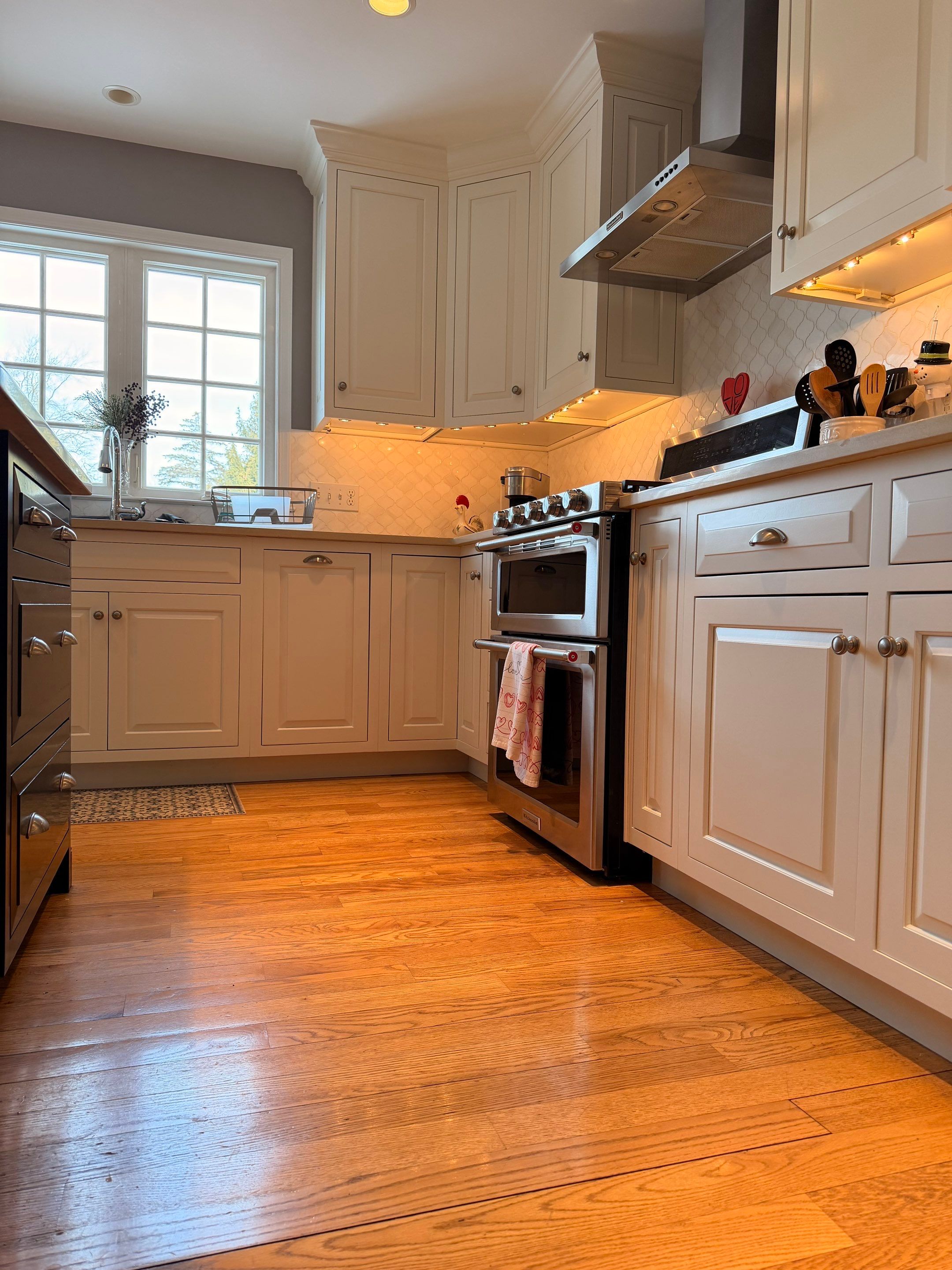 A Smooth, Factory Finish Kitchen Cabinet Transformation by Groovy Hues