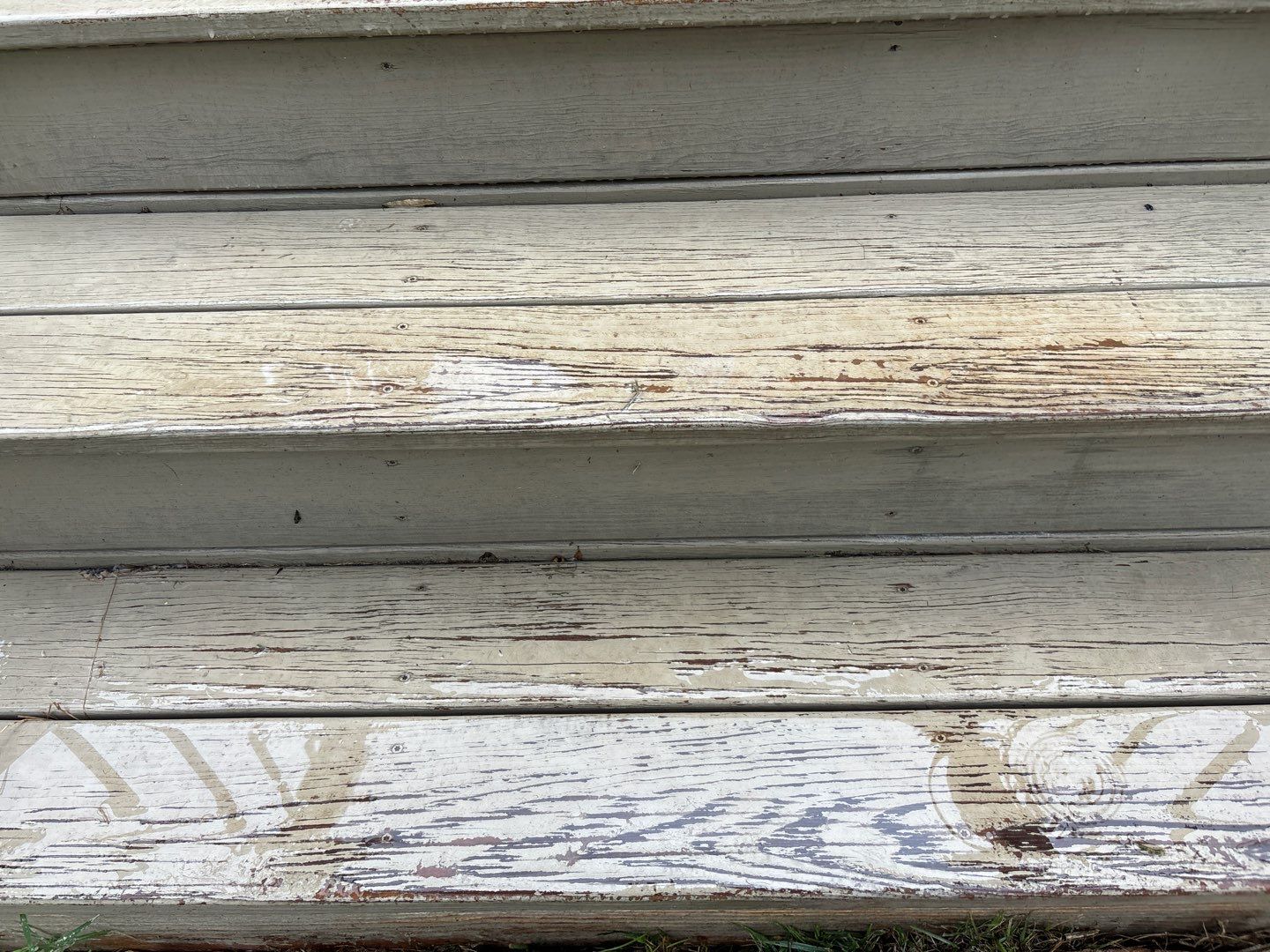 Weathered Deck using AcryFin by DuraSeal