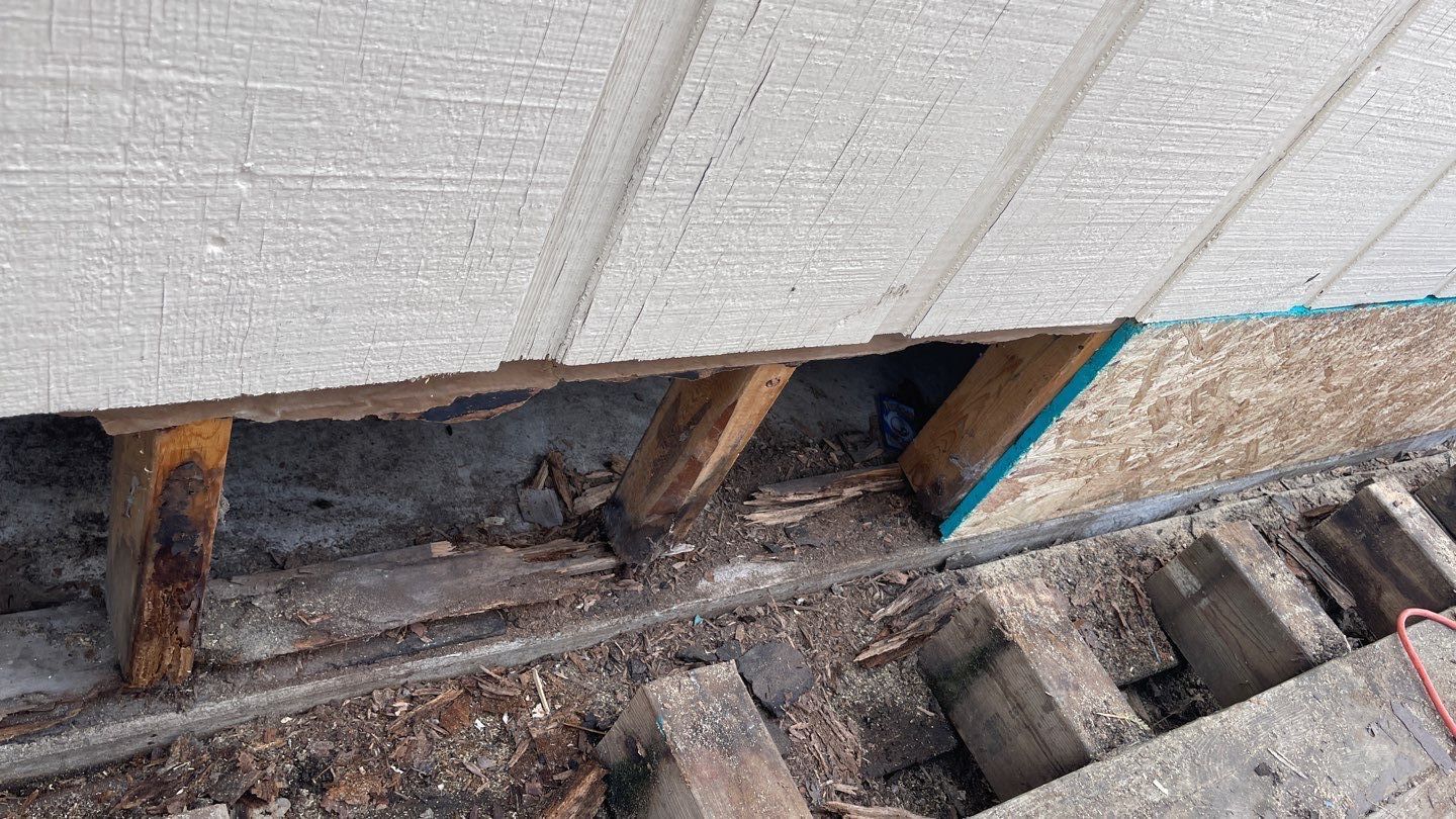 Siding Replacement using CertainTeed Restoration Classis D4 by 180 Contractors