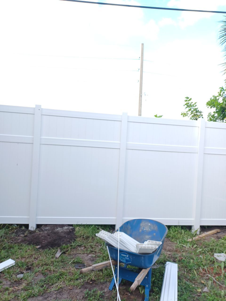 Bradenton, FL 6+2 White Vinyl Privacy Fence  by Asap fence and gates, LLC